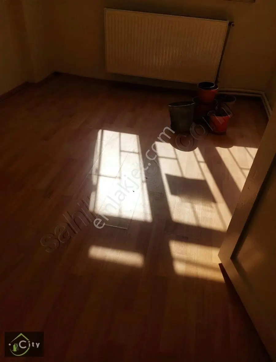 Mevlanakspı Başbakkal Sok Satılık Boş Daire 2+1 Y.girş Köşe Dair