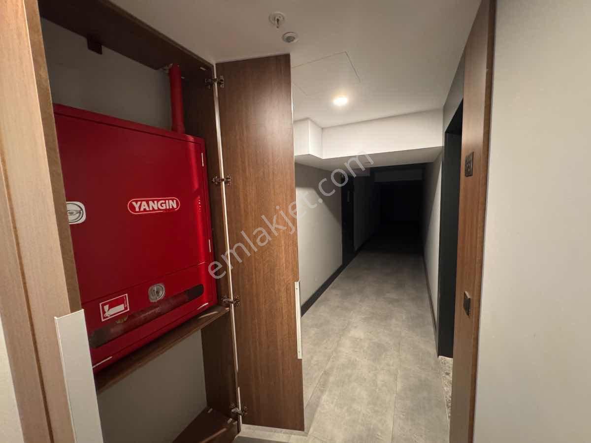 Bornova Yeşılova Vıven Vogue 2+1 Kapalı Mutfak 13. Kat Lüks Daıre - Görsel 32