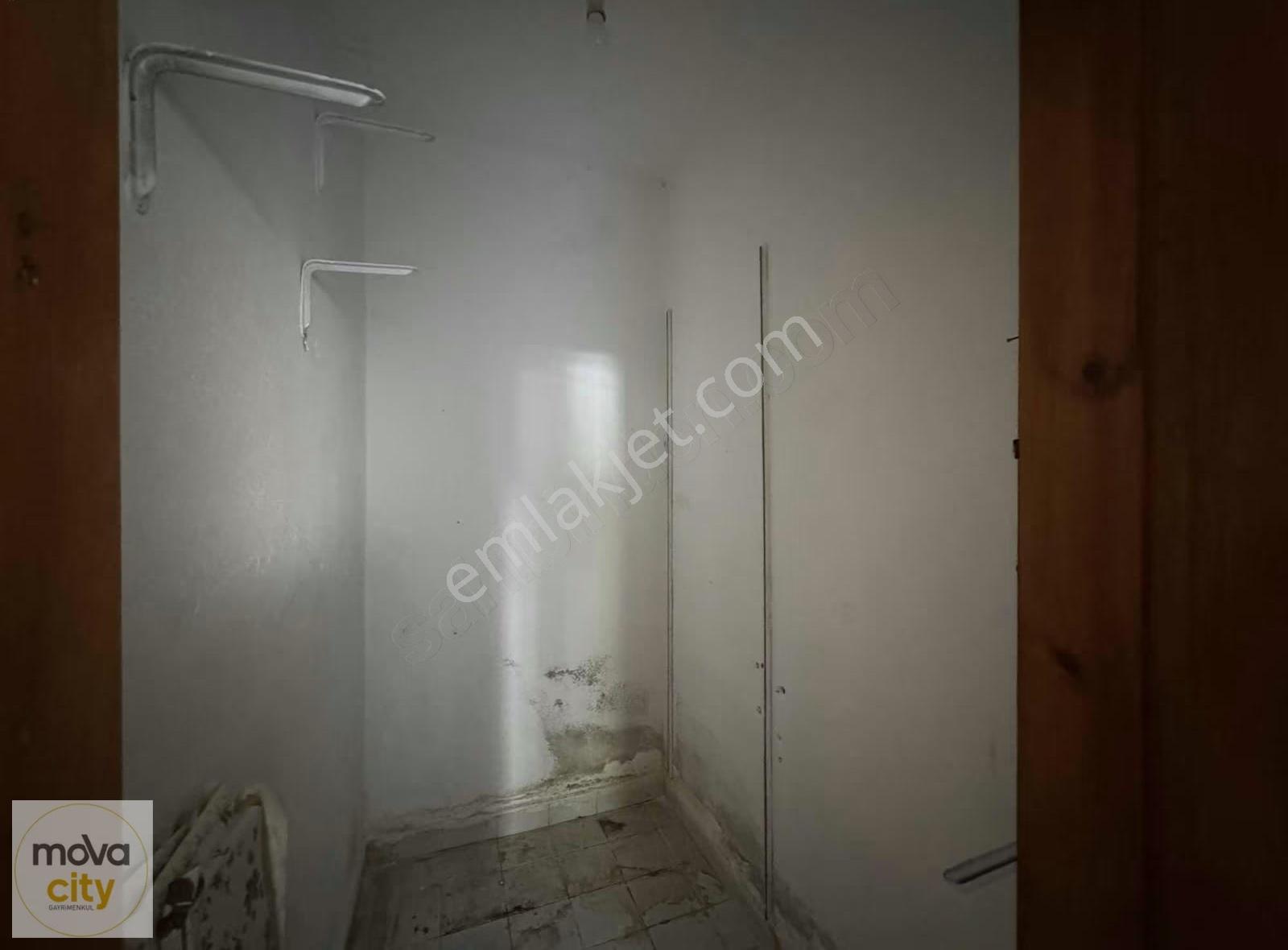 Bahçelievler Bahar Caddesinde 3+1 Satılık Daire - Görsel 2