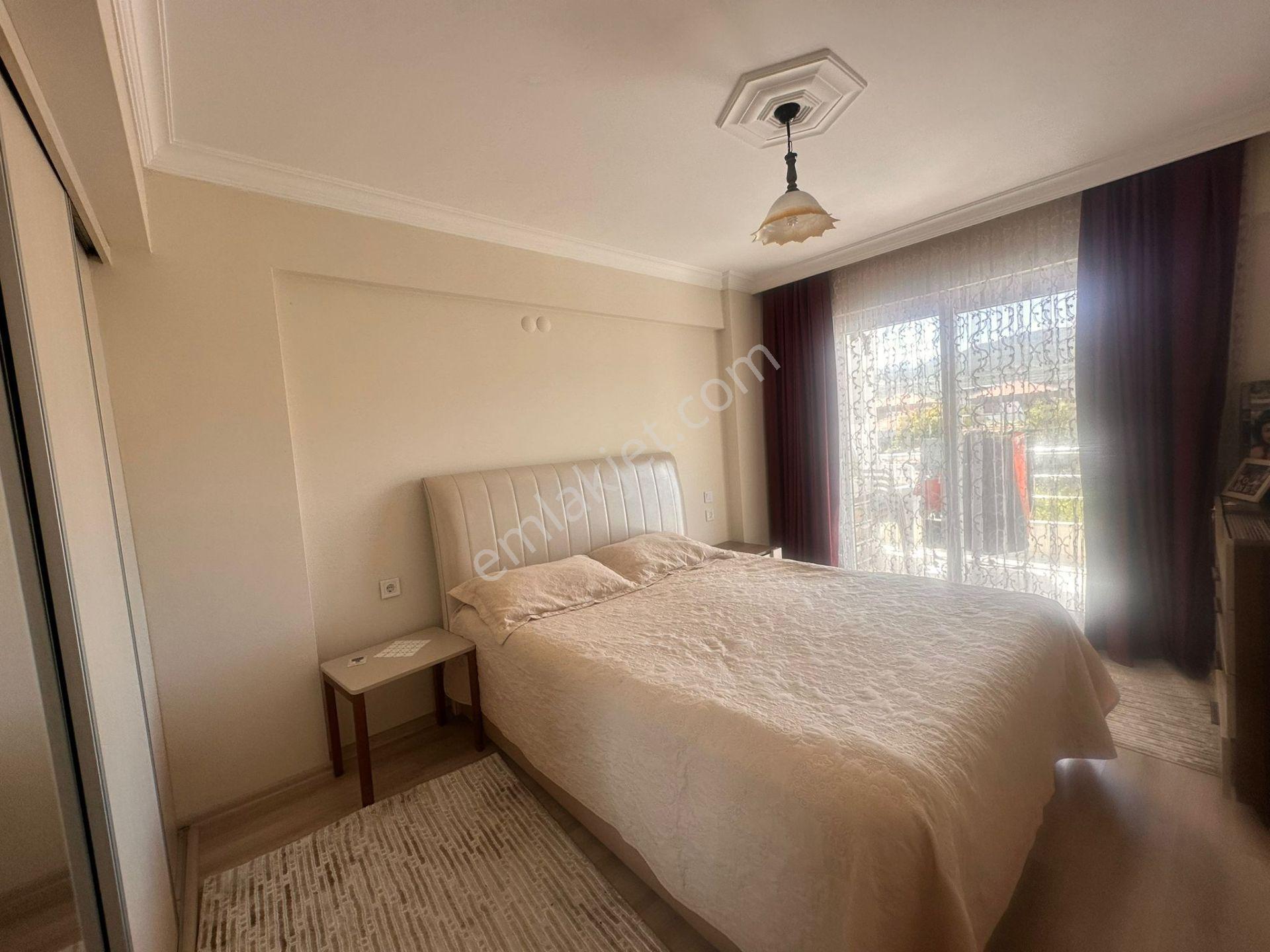 Emiralemde Şehirden Kopmadan Huzurlu Yaşam 140m2 3+1daire - Görsel 12