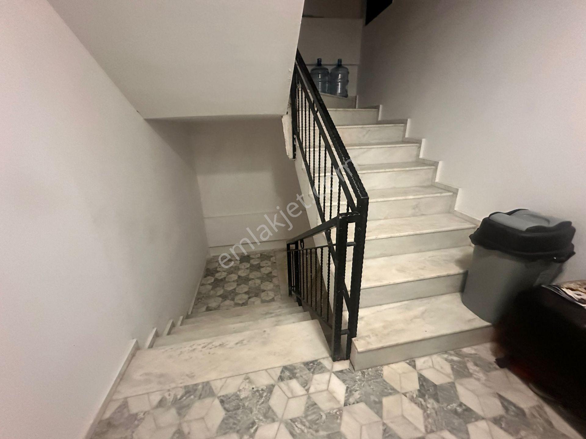 Emiralemde Şehirden Kopmadan Huzurlu Yaşam 140m2 3+1daire - Görsel 24