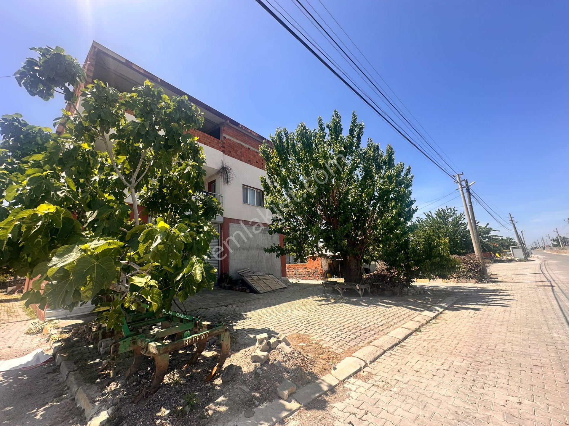 Emiralemde Şehirden Kopmadan Huzurlu Yaşam 140m2 3+1daire - Görsel 27