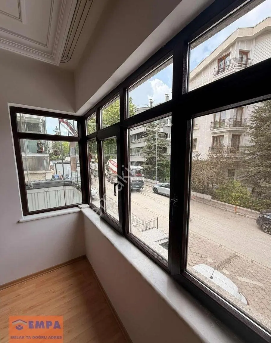 Mebusevlerinde Anıtkabirin Köşesinde Satılık 3+1 Daire - Görsel 2