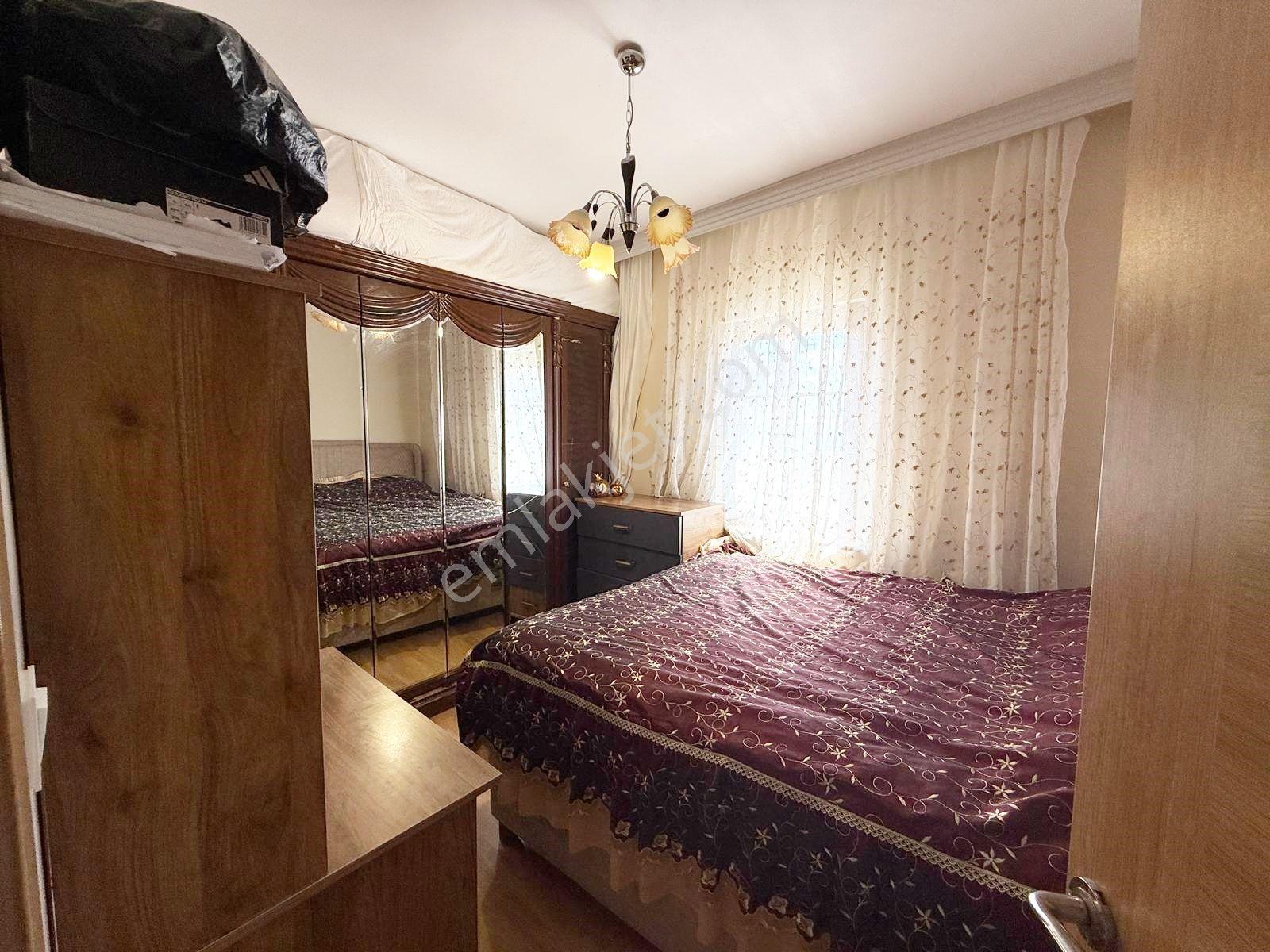 Beykent Tokilerde Geniş Bakımlı Ara Kat Ön Cephe 2+1 Daire - Görsel 16