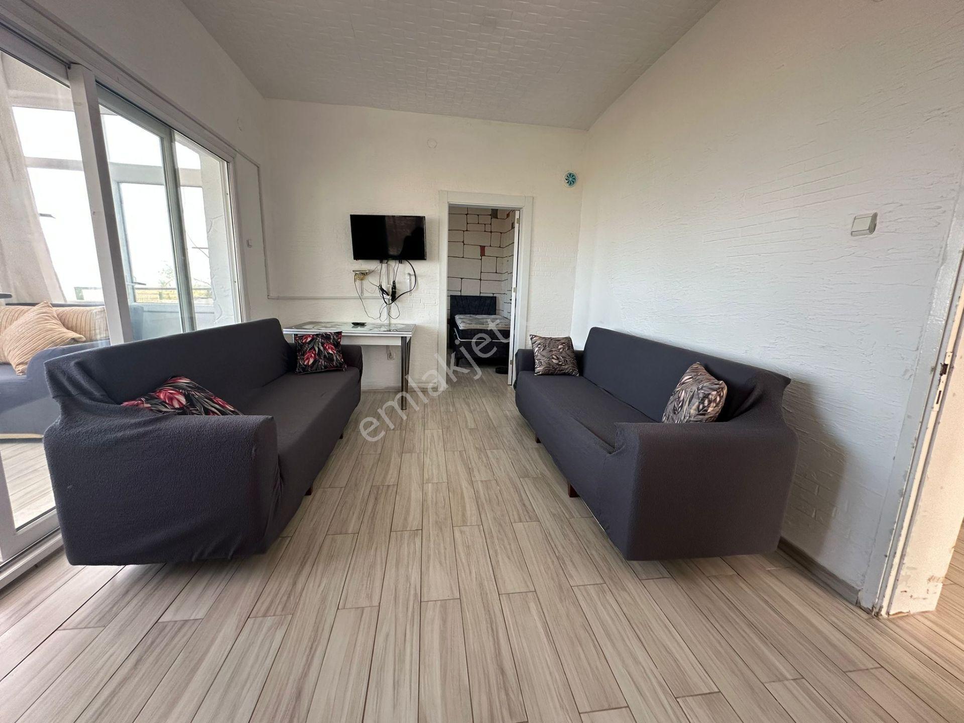 Denize Sıfır Eşyalı Bahçeden Sahile Direkt Erişimli 2+1 Kiralık - Görsel 12