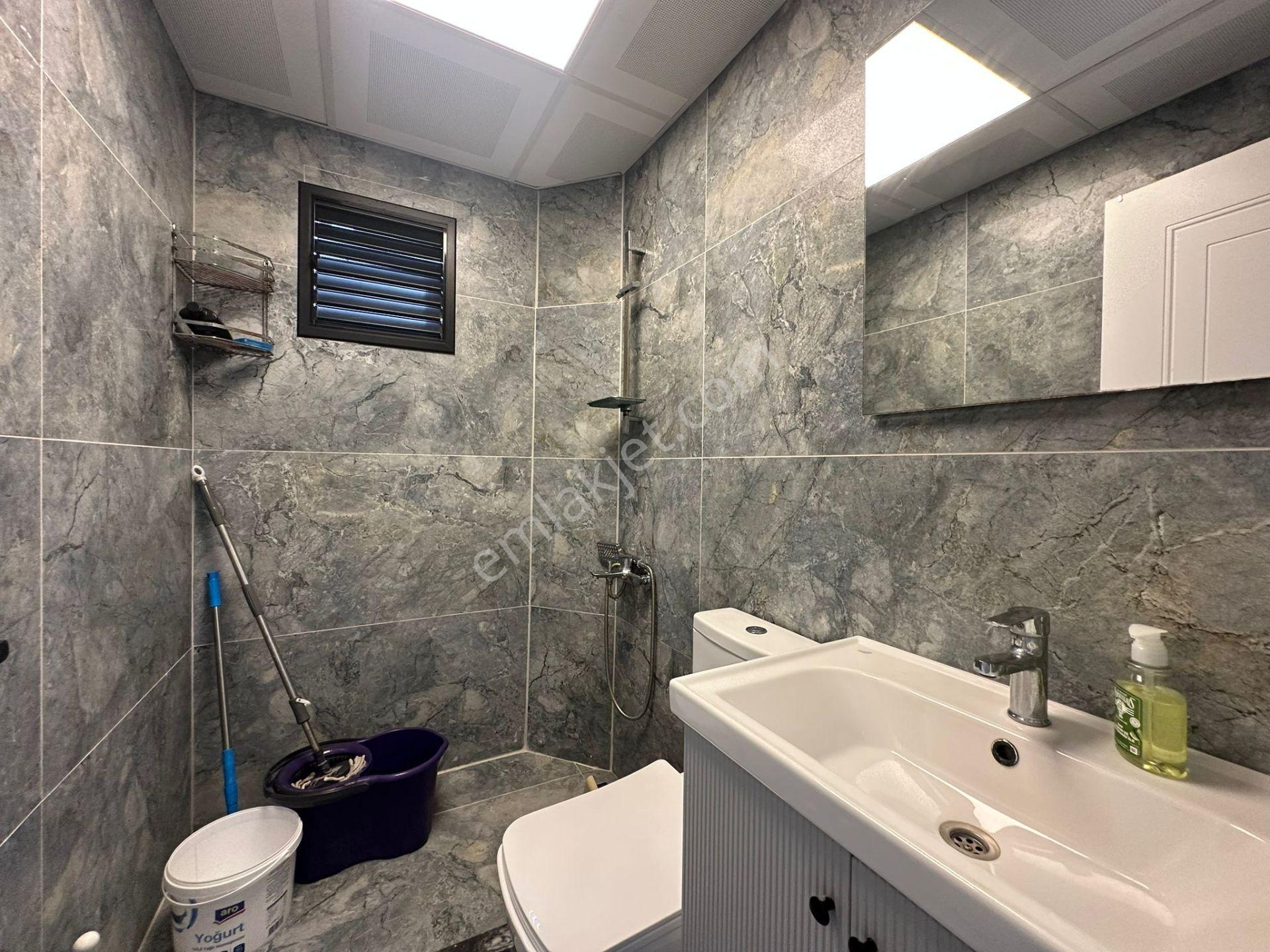 Denize Sıfır Eşyalı Bahçeden Sahile Direkt Erişimli 2+1 Kiralık - Görsel 3