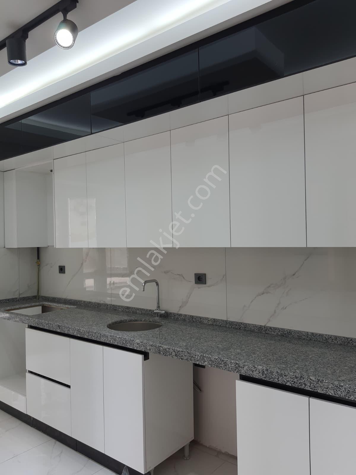 Bozantı Caddesi Tuna Kavşağında 3+1 İçi Yapılı Satılık Daire - Görsel 17