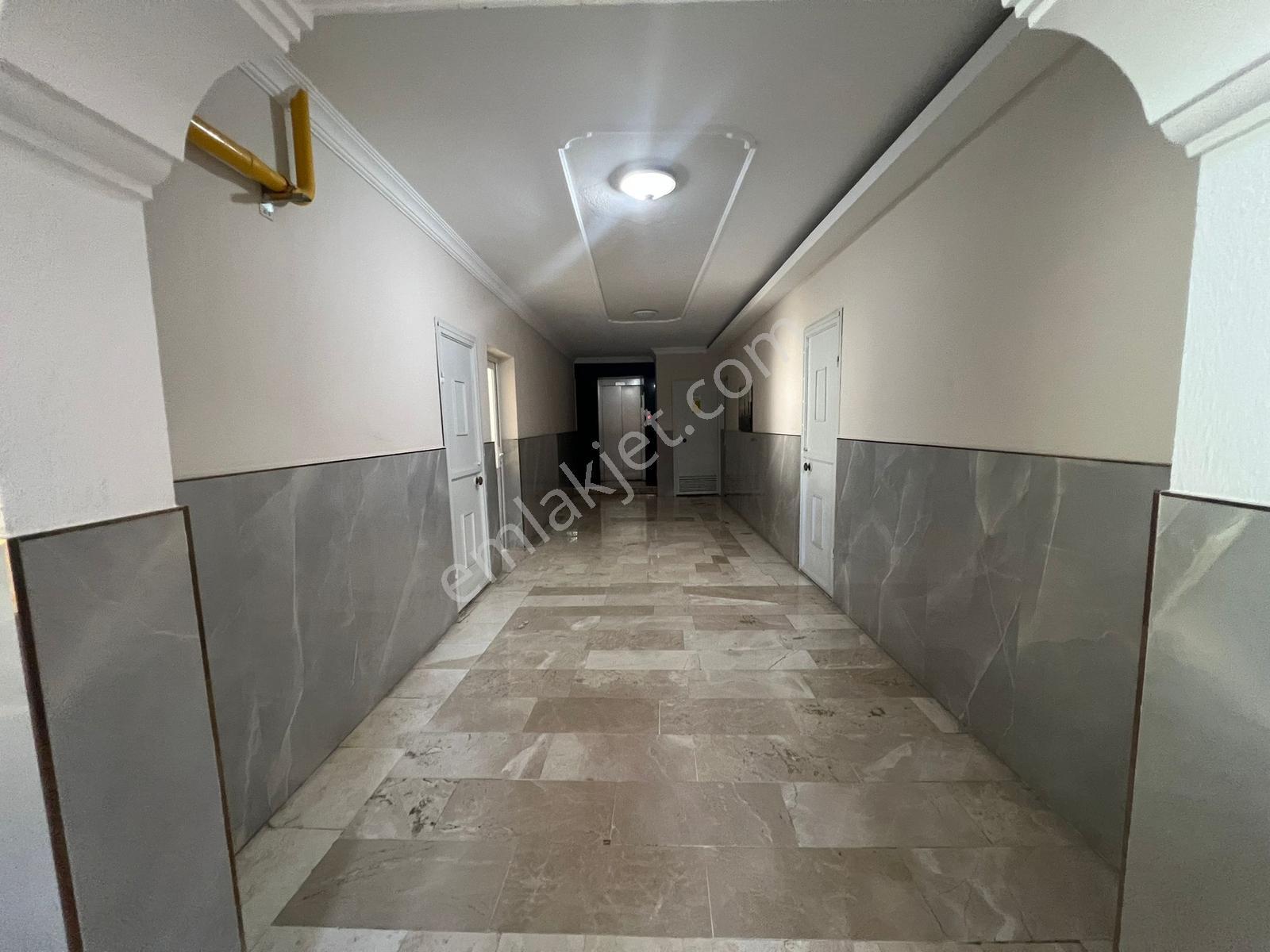 Ömür Sitesi Şelale Evleri'nde Giyinme Odalı Geniş Tip 3+1 Daire - Görsel 25