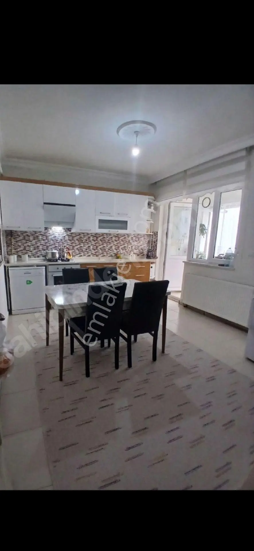 Amasya Hacılarmeydanı Mahallesinde 3+1 Giriş Kat