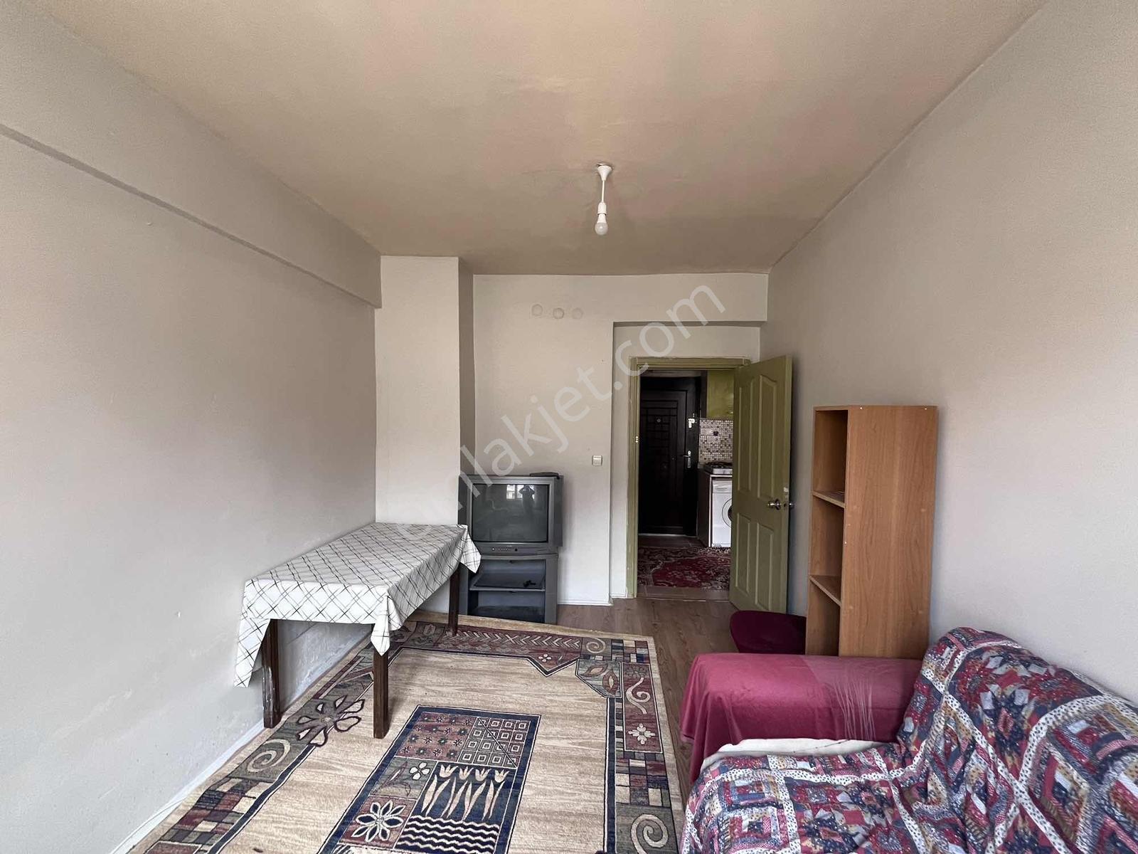 Eker'den Eczacılık Yanı Eşyalı Kiralık 1+1 Daire - Görsel 6