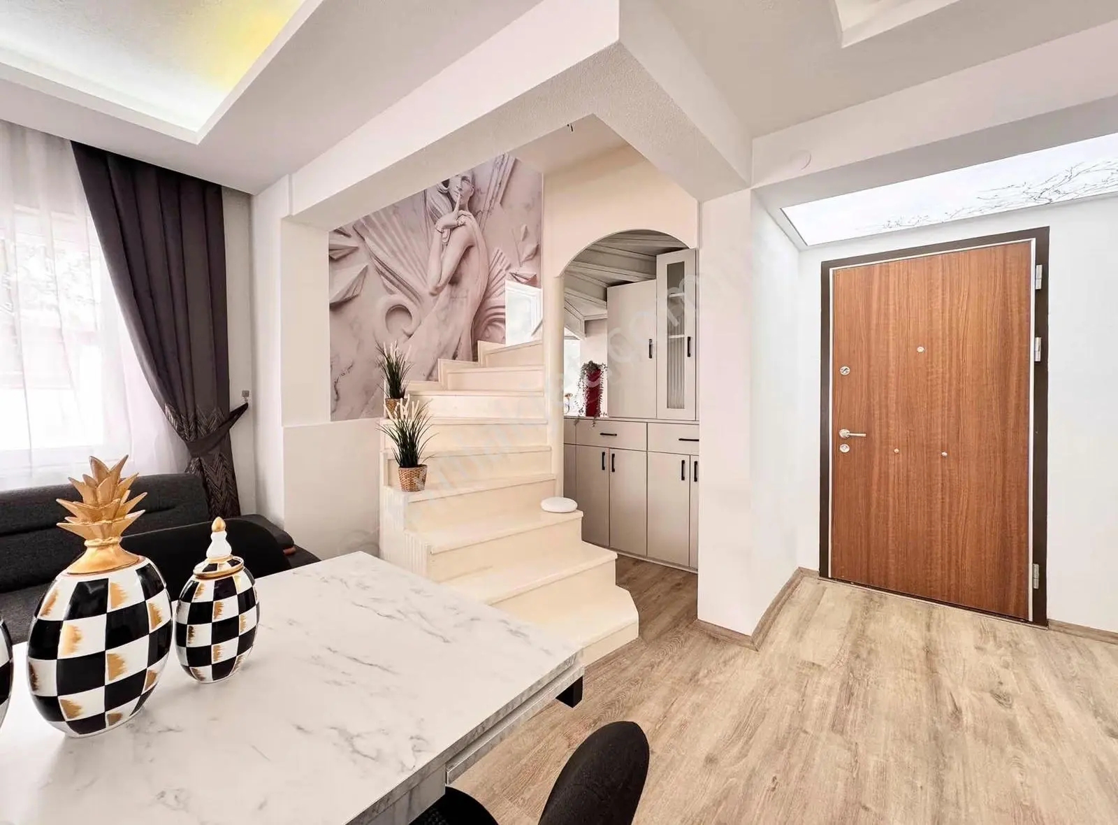 Site İçerisinde Uygun Villa - Görsel 2