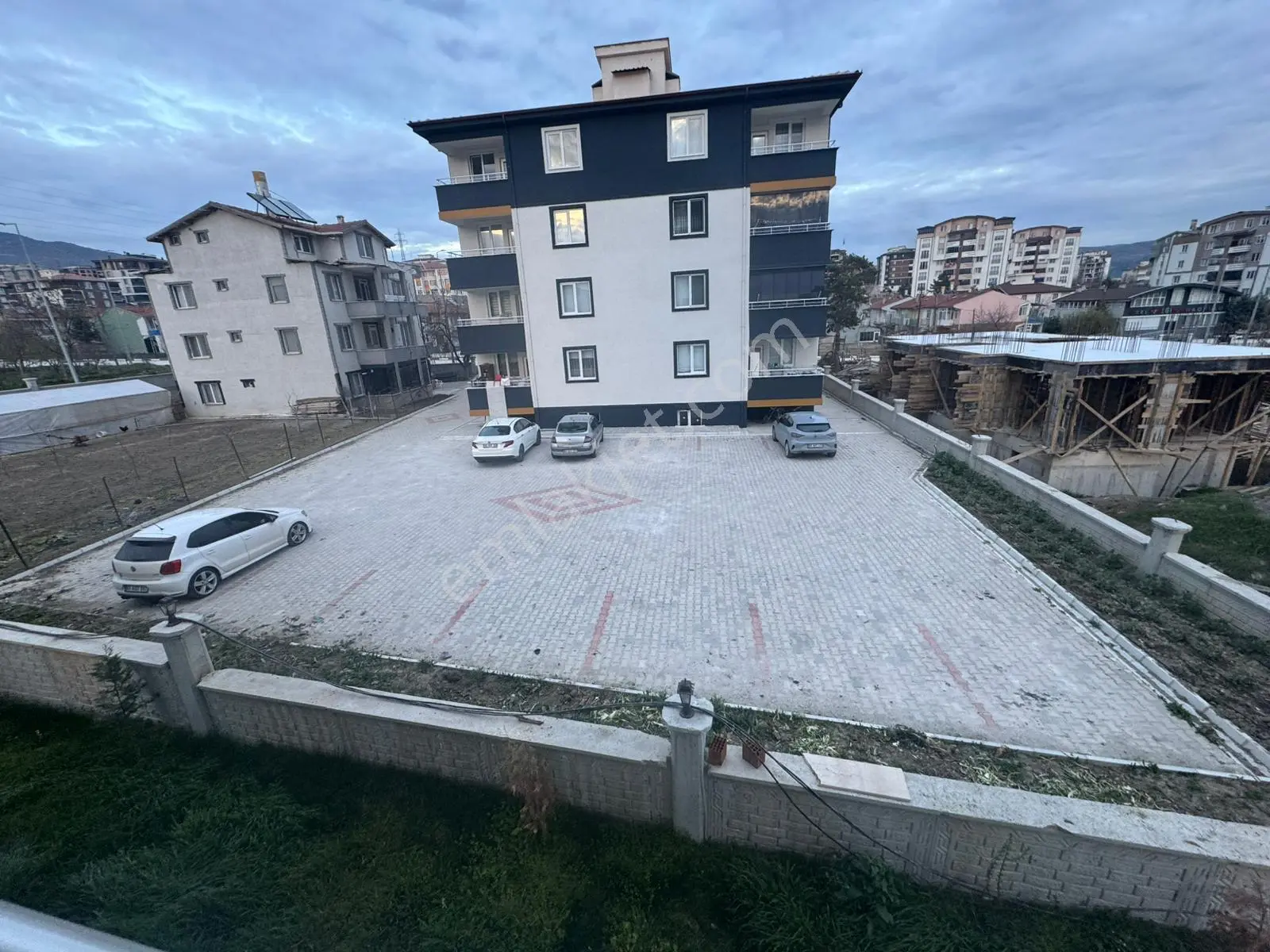 Güneşli'de Lüks Site İçerisinde 1+1 Eşyalı Balkonlu Kiralık - Görsel 4
