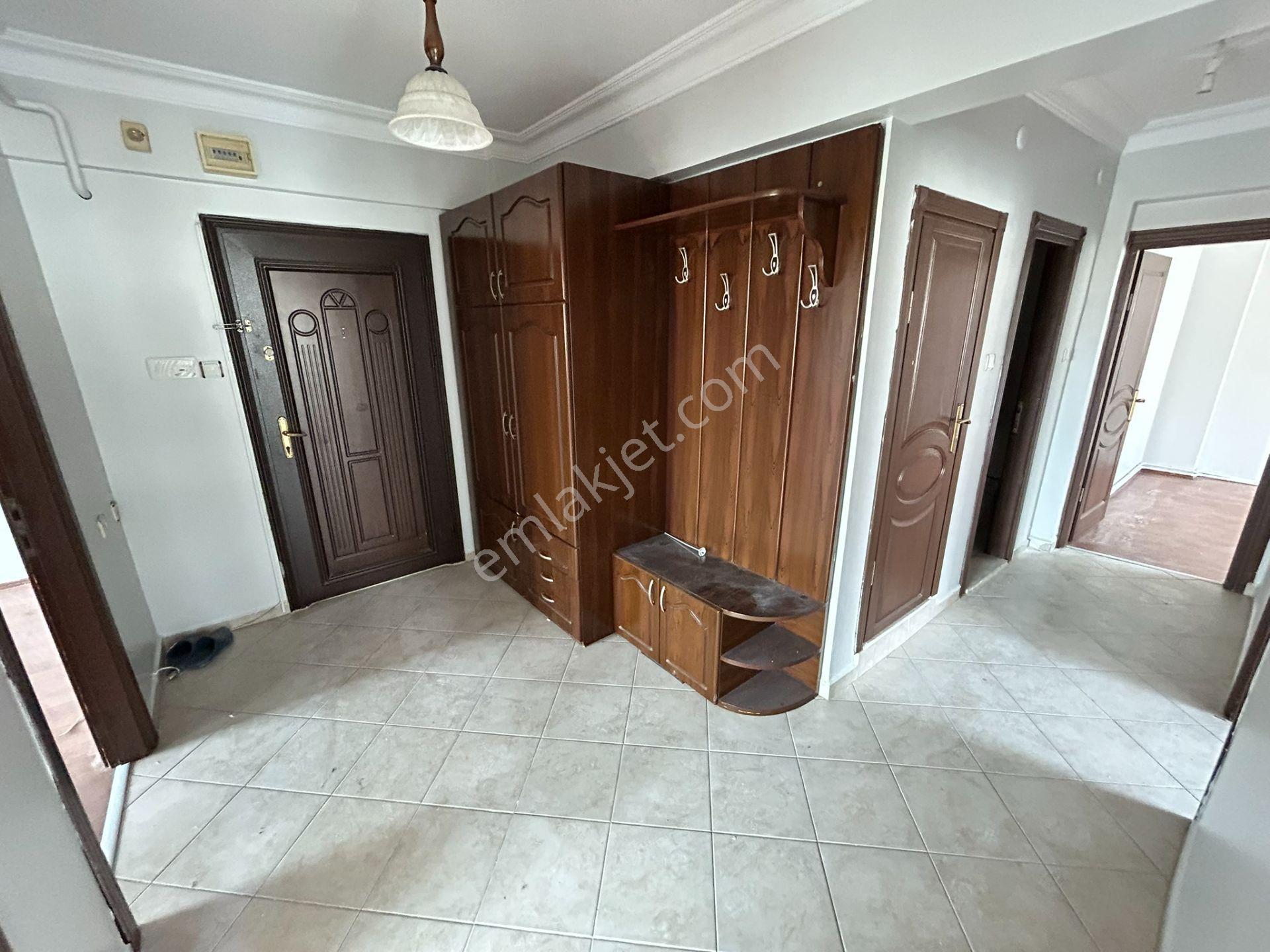 Bandırma Paşabayırda Site İçerisinde Açık Otoparklı 3+1 Daire - Görsel 4