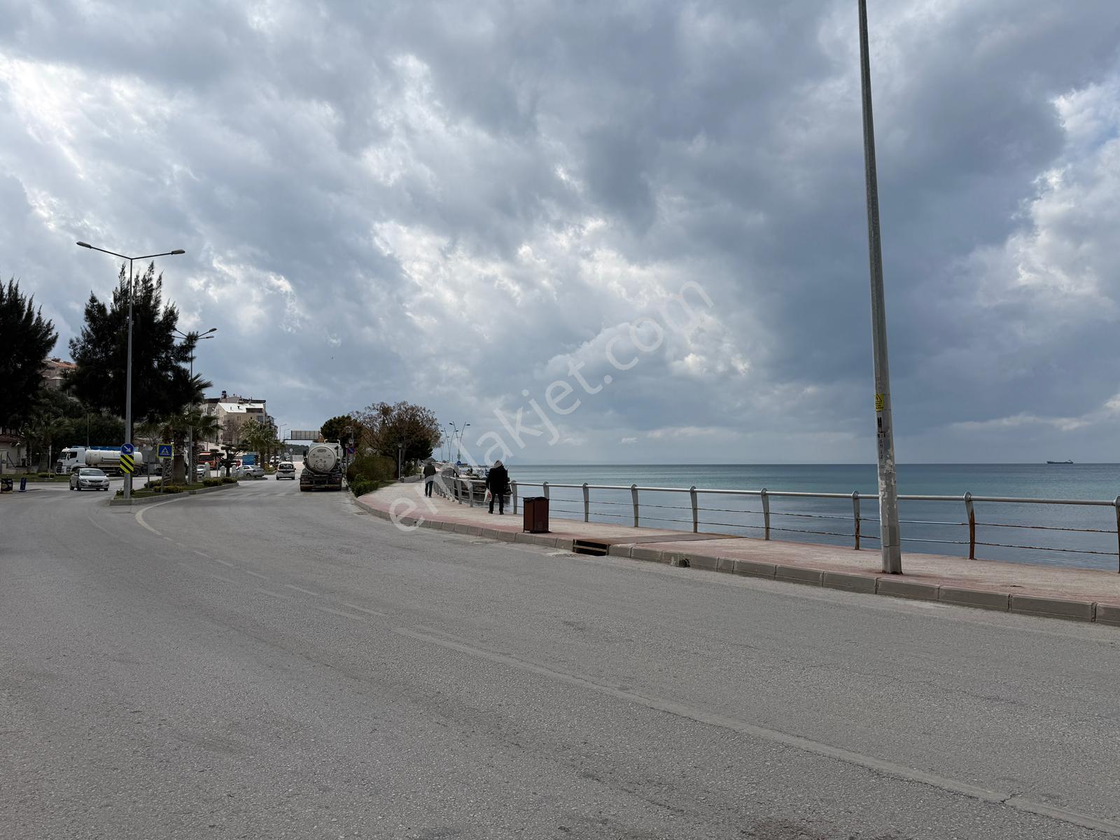Dikili Barışkent Sitesinde Deniz Gören 2+1 Daire | Doğalgazlı - Görsel 28