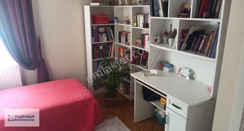 Bayraklı Kızılay Kan Merkezi Arkası Site İçerisinde 3+1 Daire - Görsel 2