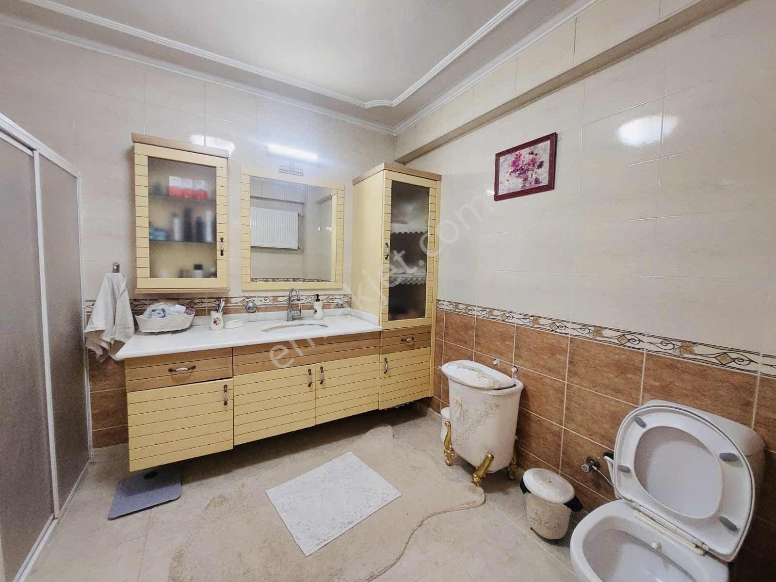 Vesta'dan Özel Konumda Park Manzaralı Ara Kat Bakımlı (4+1)daire - Görsel 15