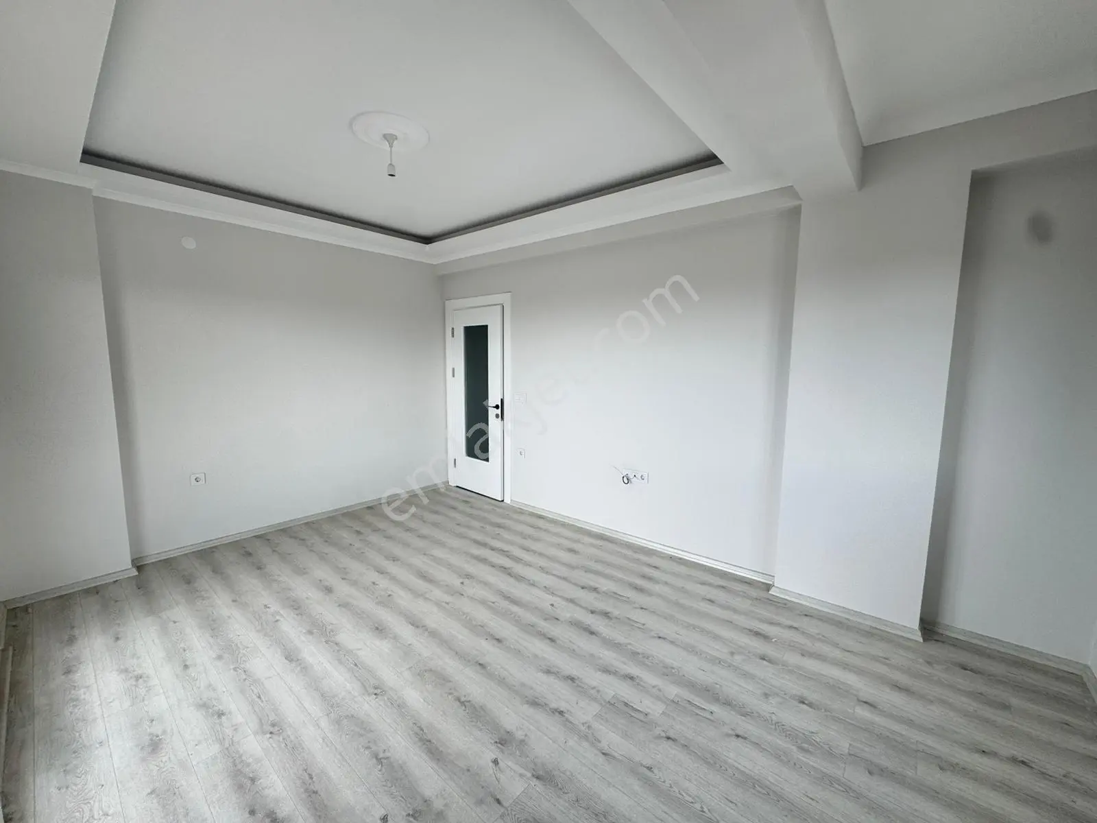 Kerim'den Küçükkuyu Mıhlı'da Denize 200 Mt 2+1 Lüx Satılık Daire - Görsel 3