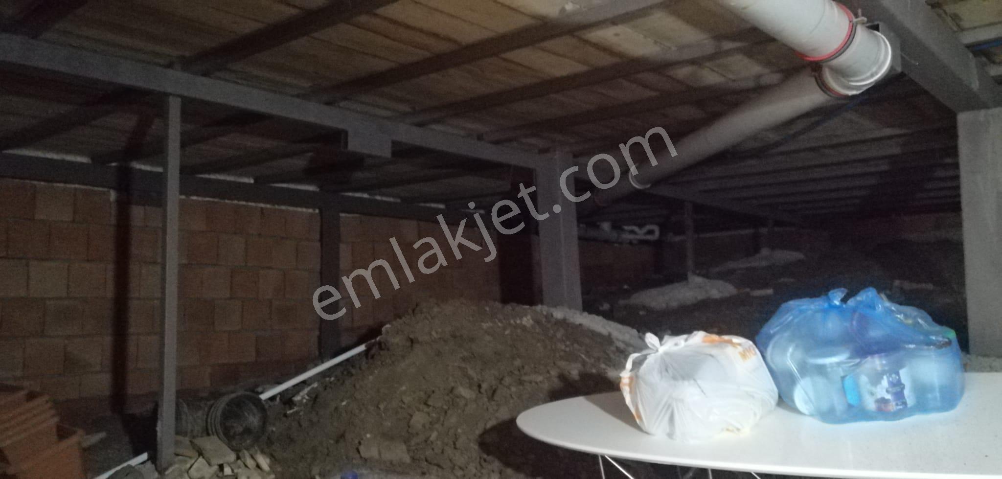 Kırklareli Hacızekeriya'da Satılık Göl Manzaralı Bahçeli Ev - Görsel 21