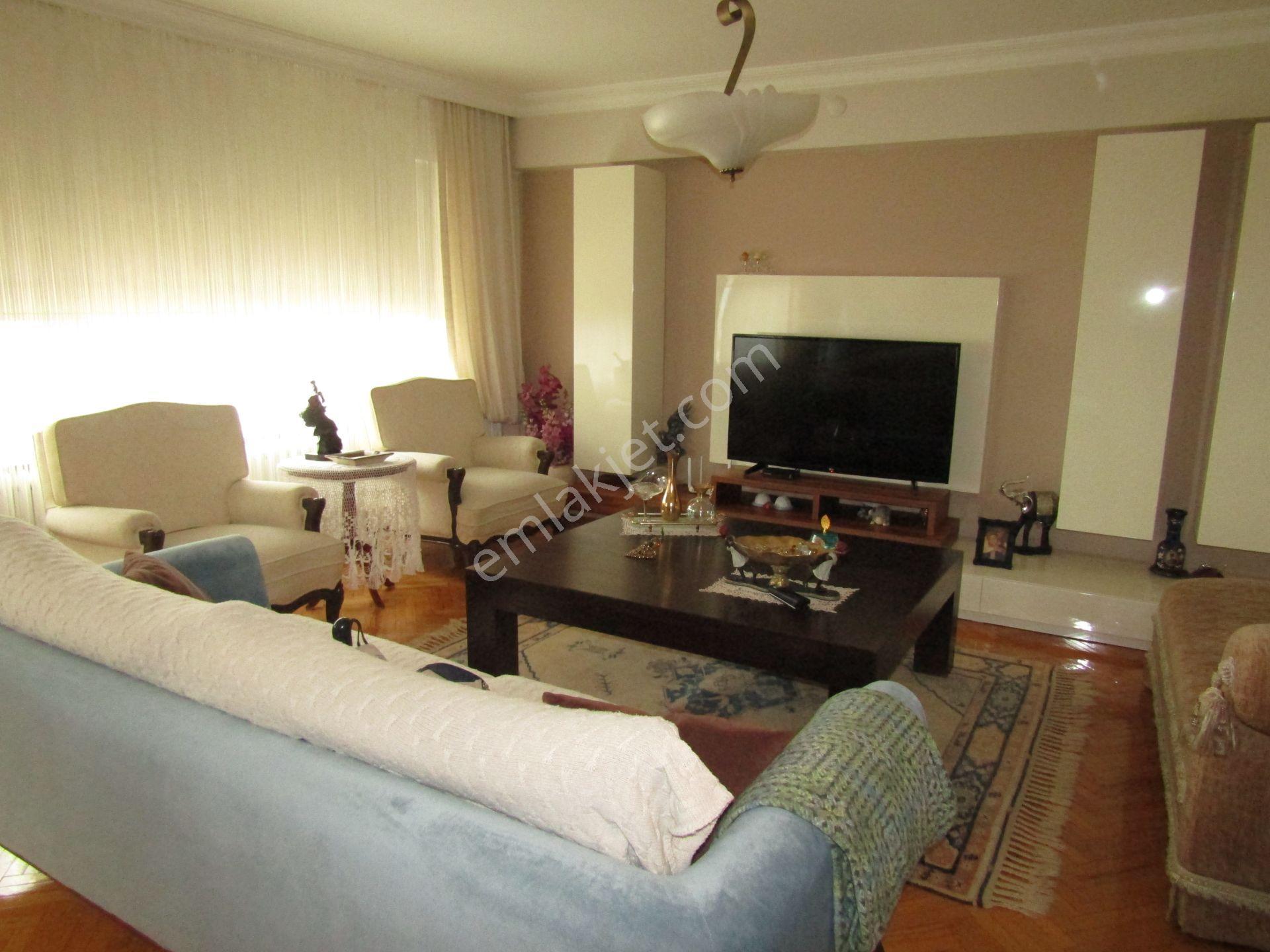 Umurbey Çobanbey Cd.asansörlü Lüks 3+1 125m2 Arakat Satılık Daire 3.800bintl - Görsel 16