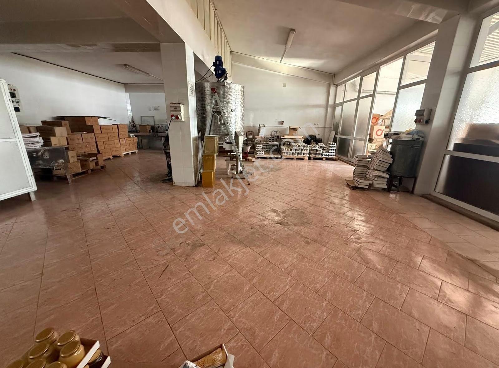 Asel'den Sanayii'de 310 M2 İçi Yapılı İşyeri - Görsel 3