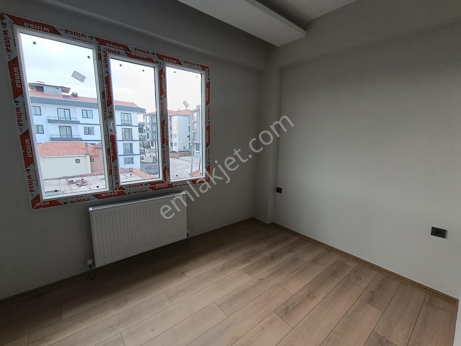 & Kerim'den Satılık 2+1 Kapalı Mutfak,doğalgaz,asansörlü Daire - Görsel 33