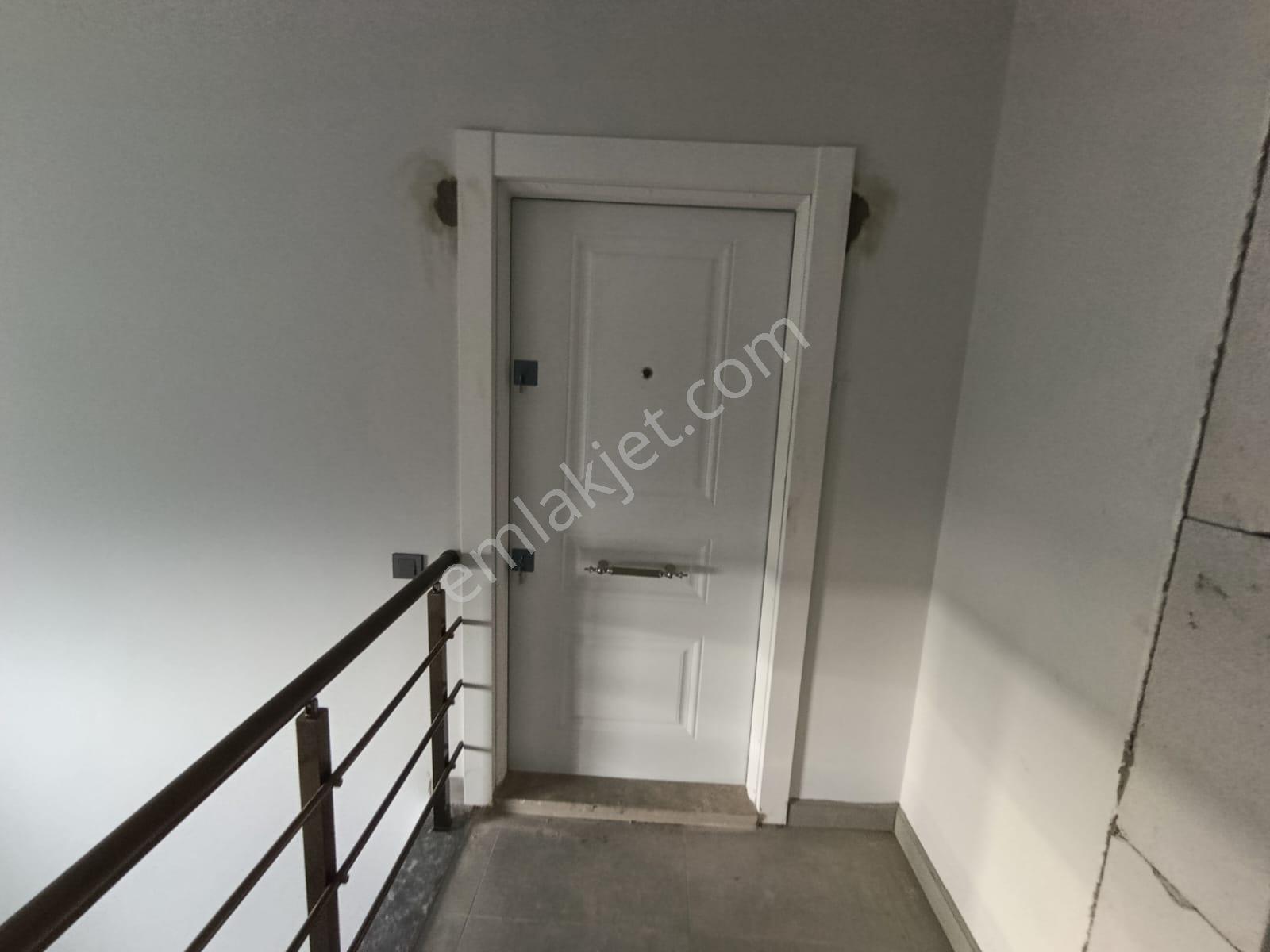 & Kerim'den Satılık 2+1 Kapalı Mutfak,doğalgaz,asansörlü Daire - Görsel 17