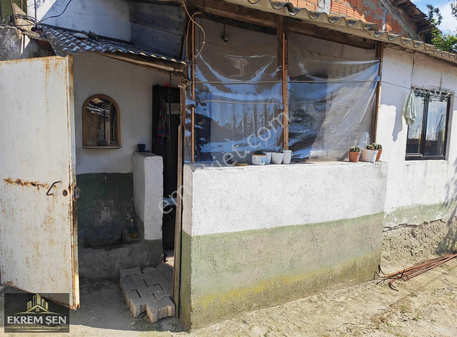 276 M² Gönen Körpeağaçta Yatırımlık Bahçeli Müstakil Köy Evi - Görsel 9