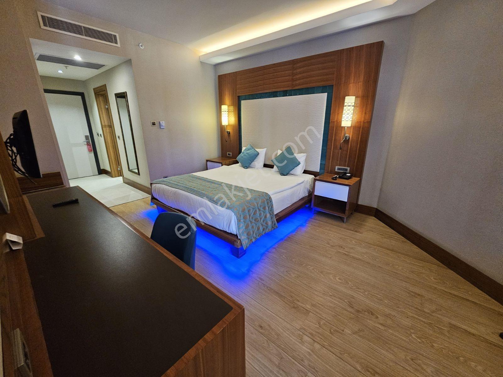 Kuşadası Ramada Resort'te Satılık Deniz Manzaralı 1+0 - Görsel 14