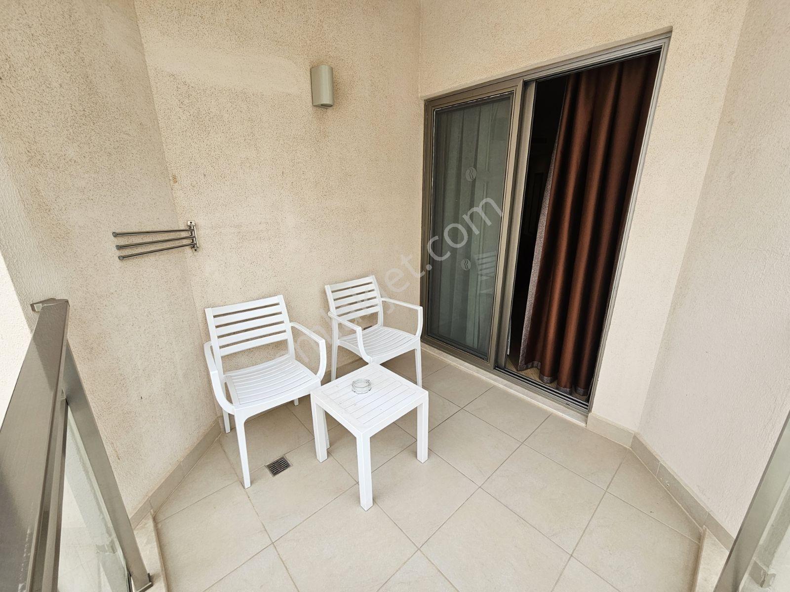 Kuşadası Ramada Resort'te Satılık Deniz Manzaralı 1+0 - Görsel 12