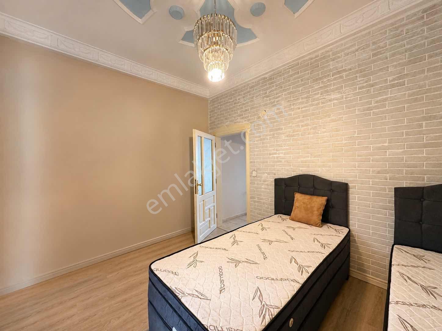 Hasbahçe'de Kiralık 3+1 Eşyalı Ayrı Mutfak Daire - Görsel 4