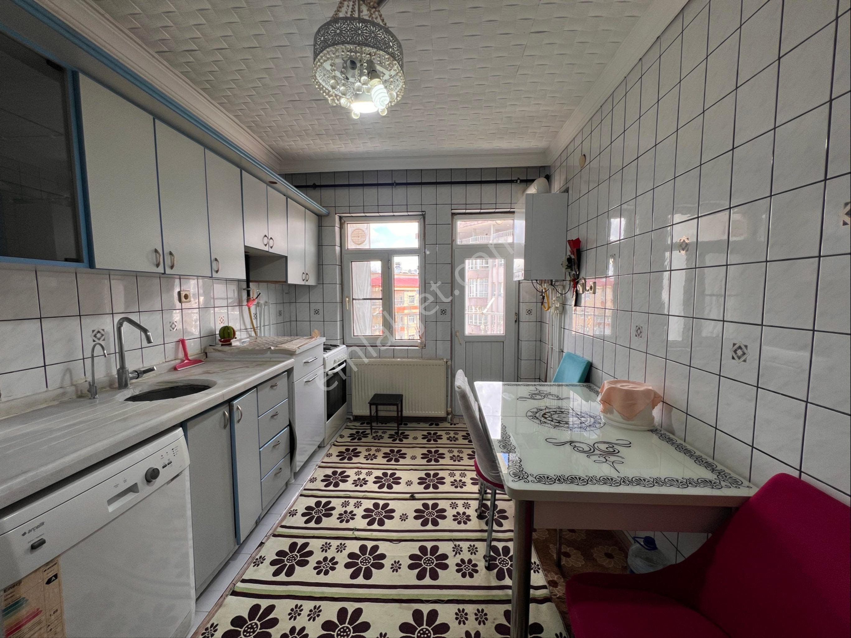 Murat Emlaktan Artuklu Belediyesi Yanı Eşyalı 2+1 Dairemiz Kiralıktır - Görsel 8