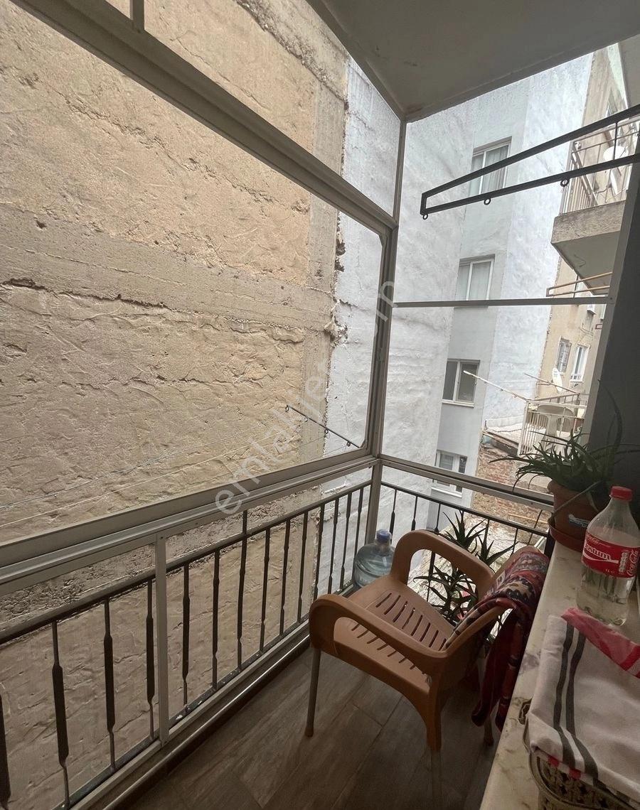 Güneşli Mahallesinde Bakımlı Arakat 2+1 Satılık Daire - Görsel 6