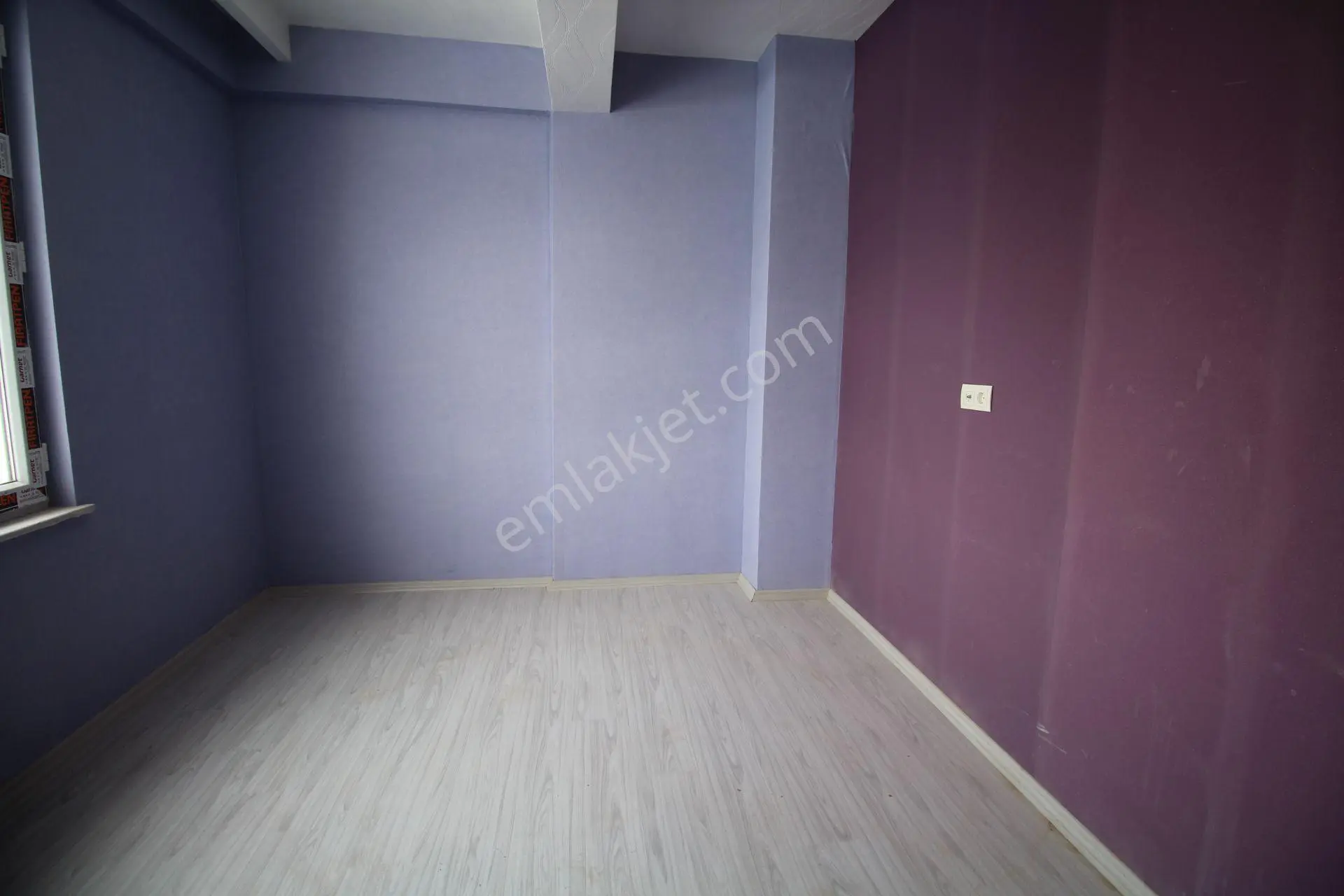 Aksaray Hacılar Harmanı Belediye Yanında Satılık + Eşyasız Daire