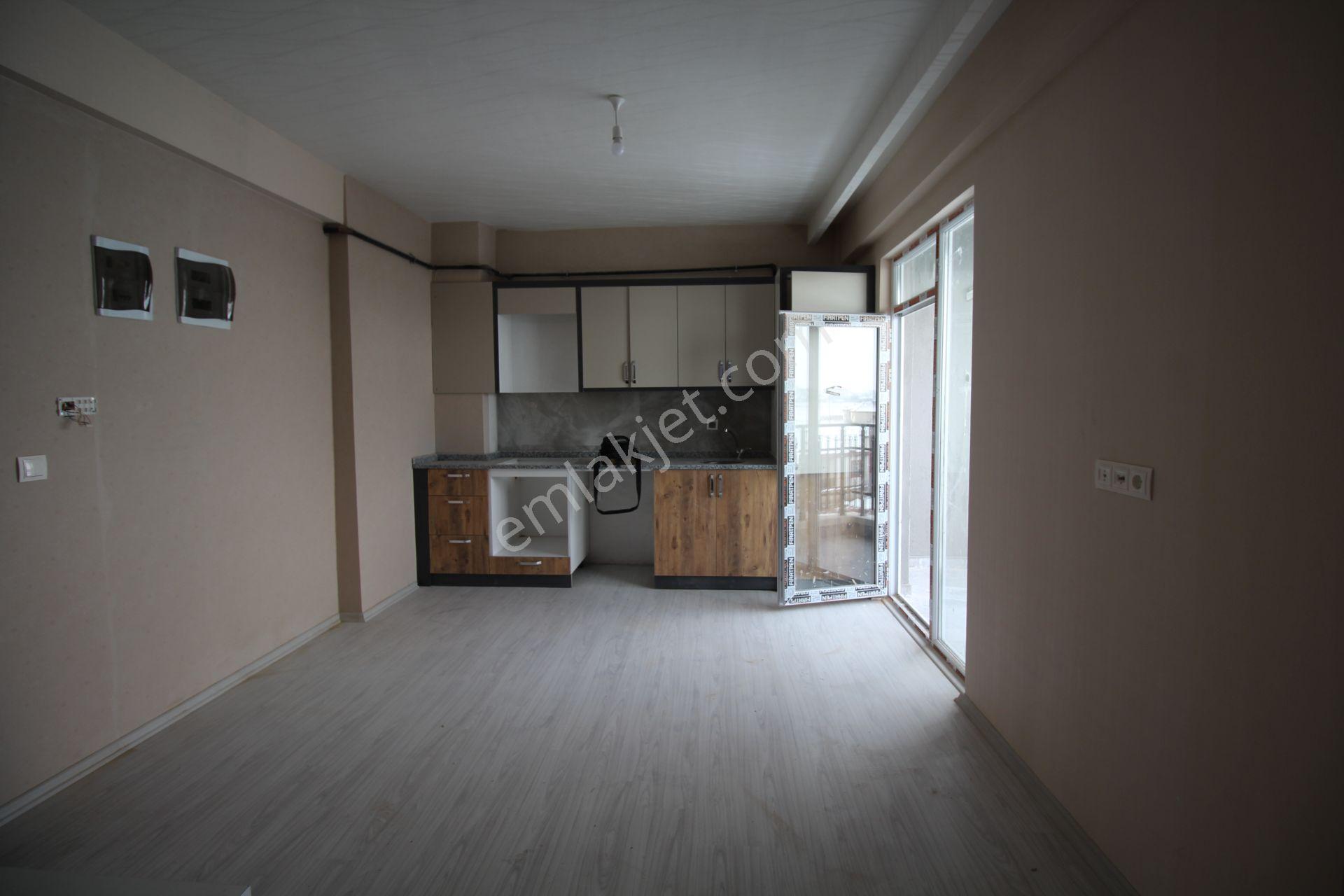 Aksaray Hacılar Harmanı Belediye Yanında Satılık + Eşyasız Daire - Görsel 8
