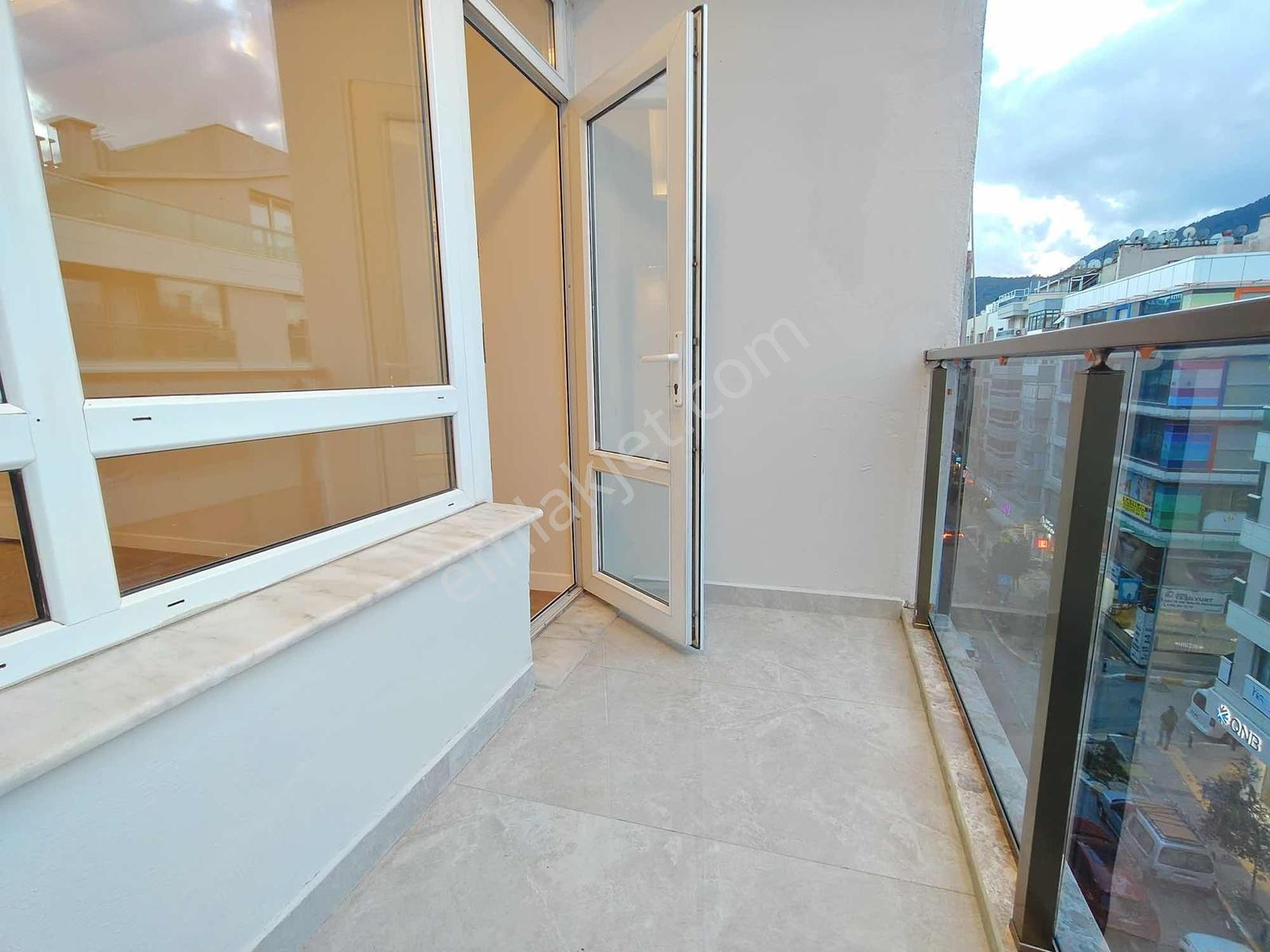 Balçova Ata Caddesi Girişi 3+1 130 M2 Satılık Lüx Daire - Görsel 14