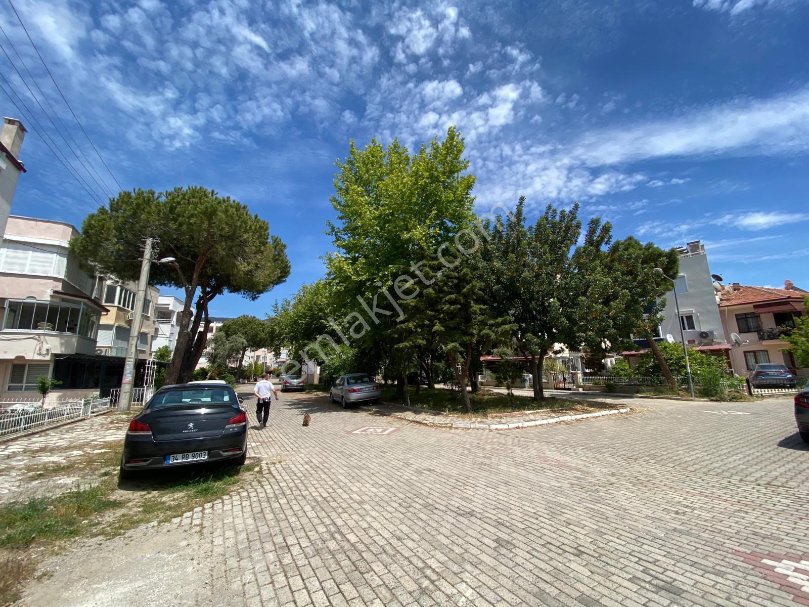 Altınoluk Yağcılar Vali Konağı İle Karşı Karşıya Sezonluk Kiralık 2+1 Geniş Daire - Görsel 4