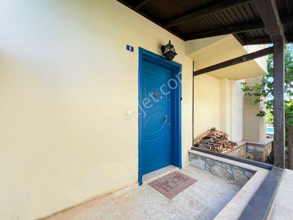 Goldhouse Dan Kiralık Foça Da Prestijli Bölgede Tripleks 4+1 Villa - Görsel 6