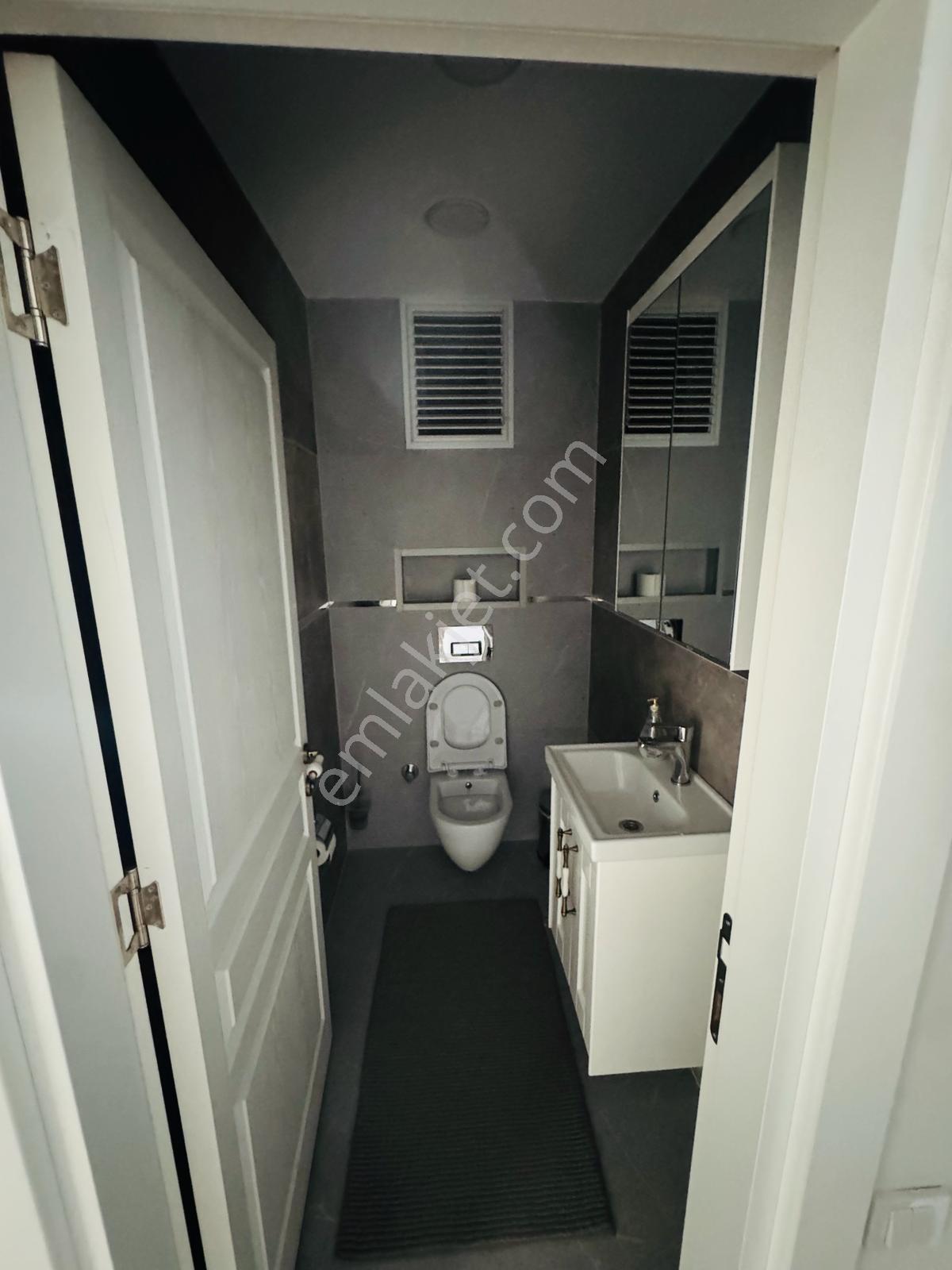 Sahilin Hemen Yanında | Havuzlu Sitede Geniş 4+1 Kiralık - Görsel 15