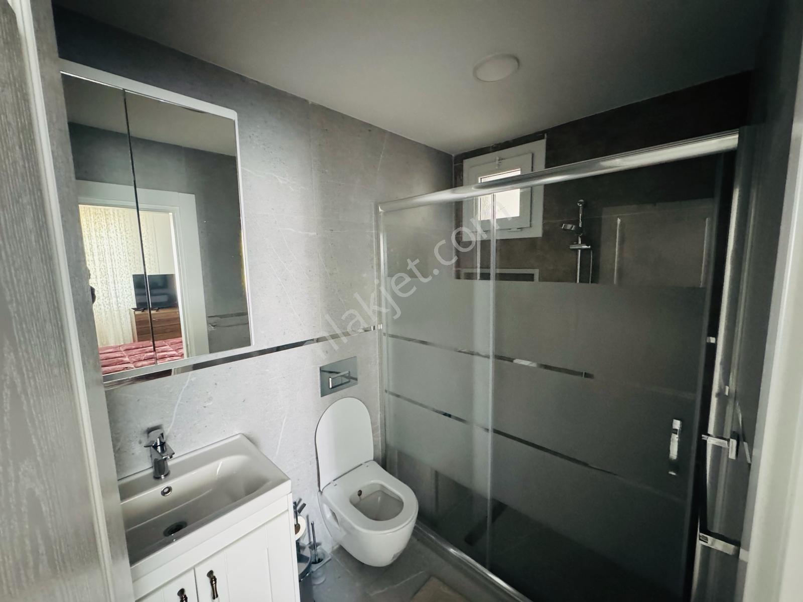 Sahilin Hemen Yanında | Havuzlu Sitede Geniş 4+1 Kiralık - Görsel 7