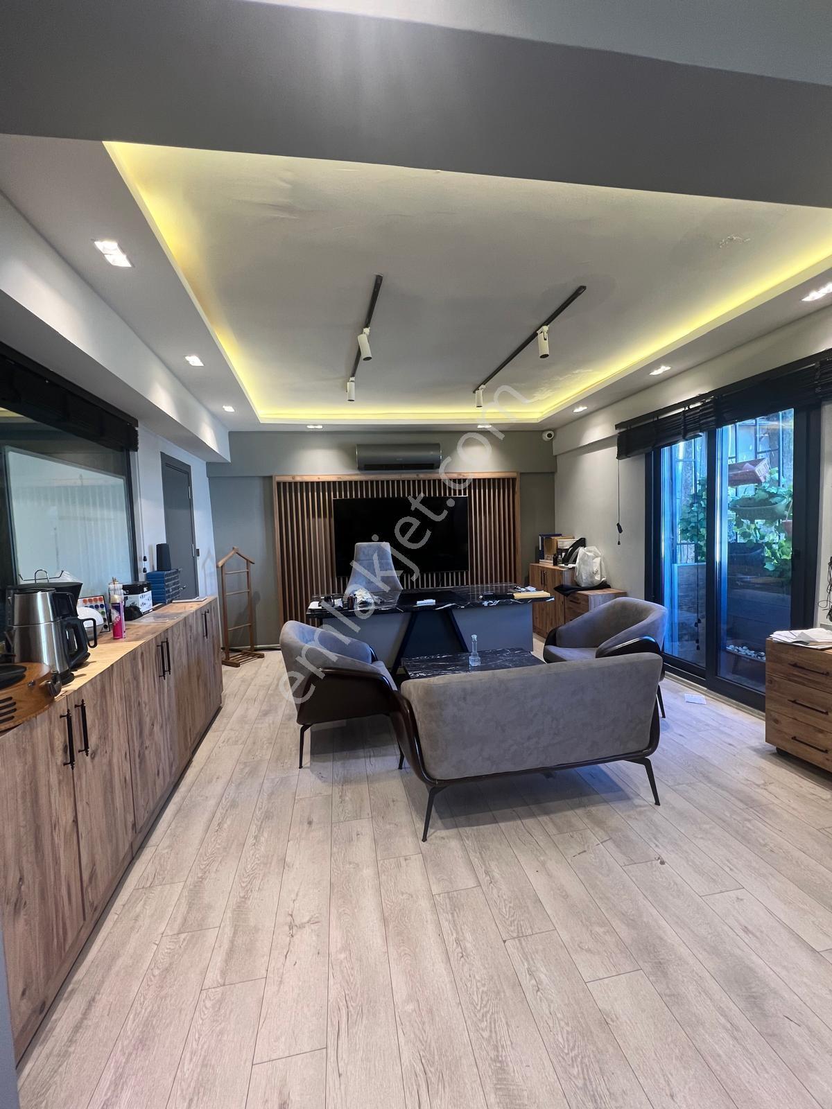 Karabağlar Merkezde Kiralık 4 Katlı Kurumsal İş Merkezi 800 M² - Görsel 6