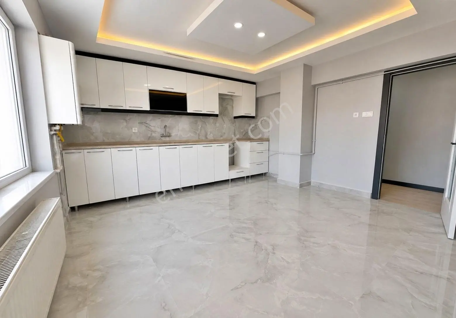 Topcu Mah. Geniş M2//evebeyn Banyolu// %90 Kredi İmkanı