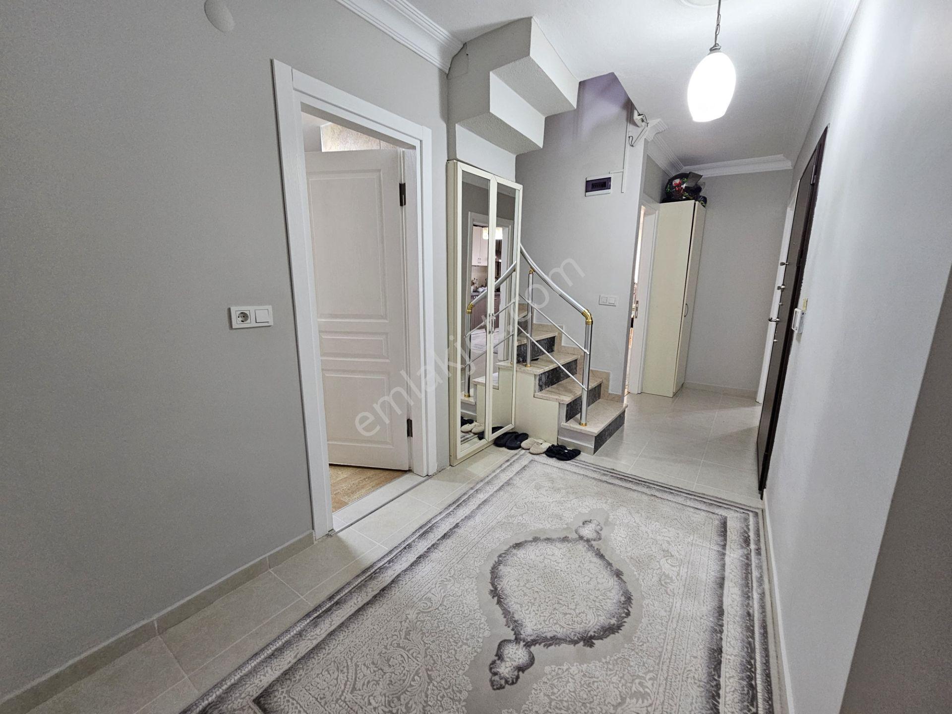 Ataşehir Esatpaşa Mh Satılık İskanlı 195m2 Satılık 4+2 Çatı Dubleksi - Görsel 15