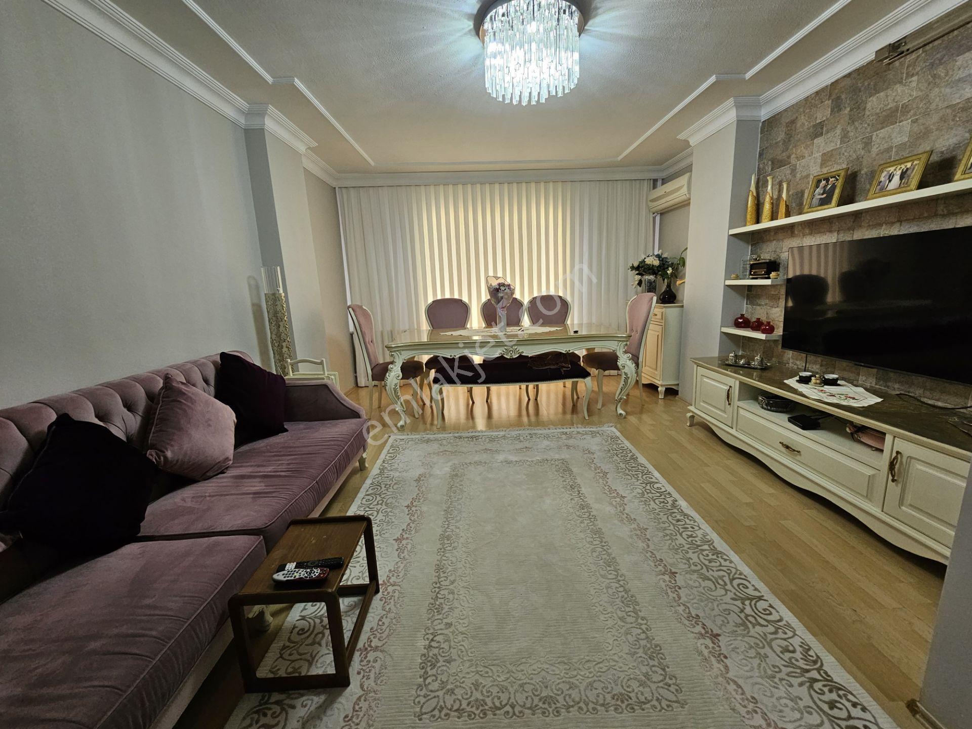 Ataşehir Esatpaşa Mh Satılık İskanlı 195m2 Satılık 4+2 Çatı Dubleksi - Görsel 25