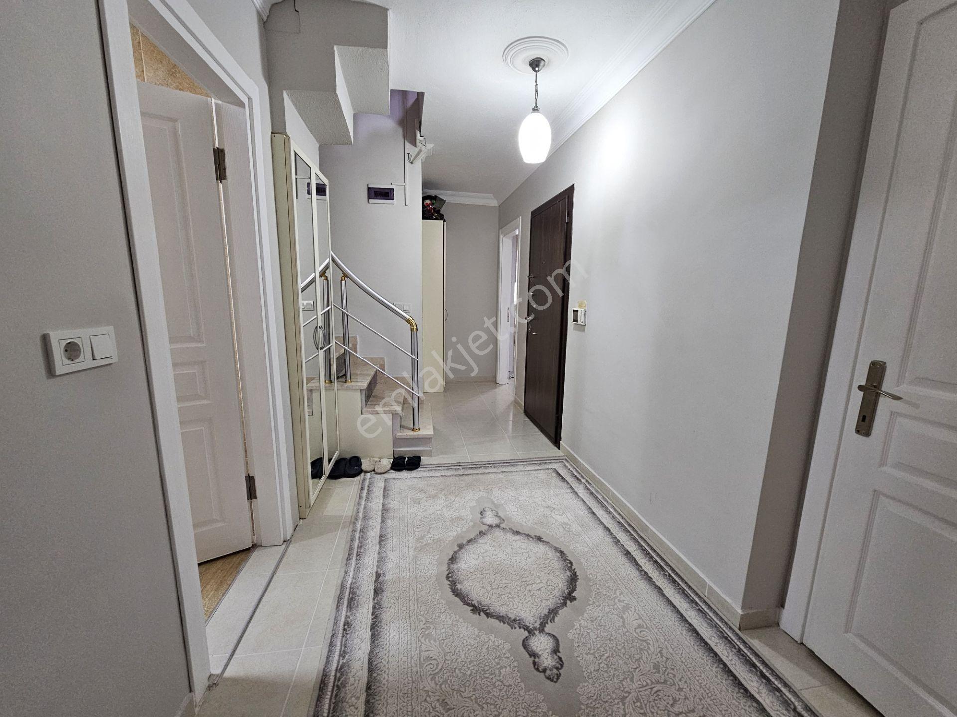 Ataşehir Esatpaşa Mh Satılık İskanlı 195m2 Satılık 4+2 Çatı Dubleksi - Görsel 14