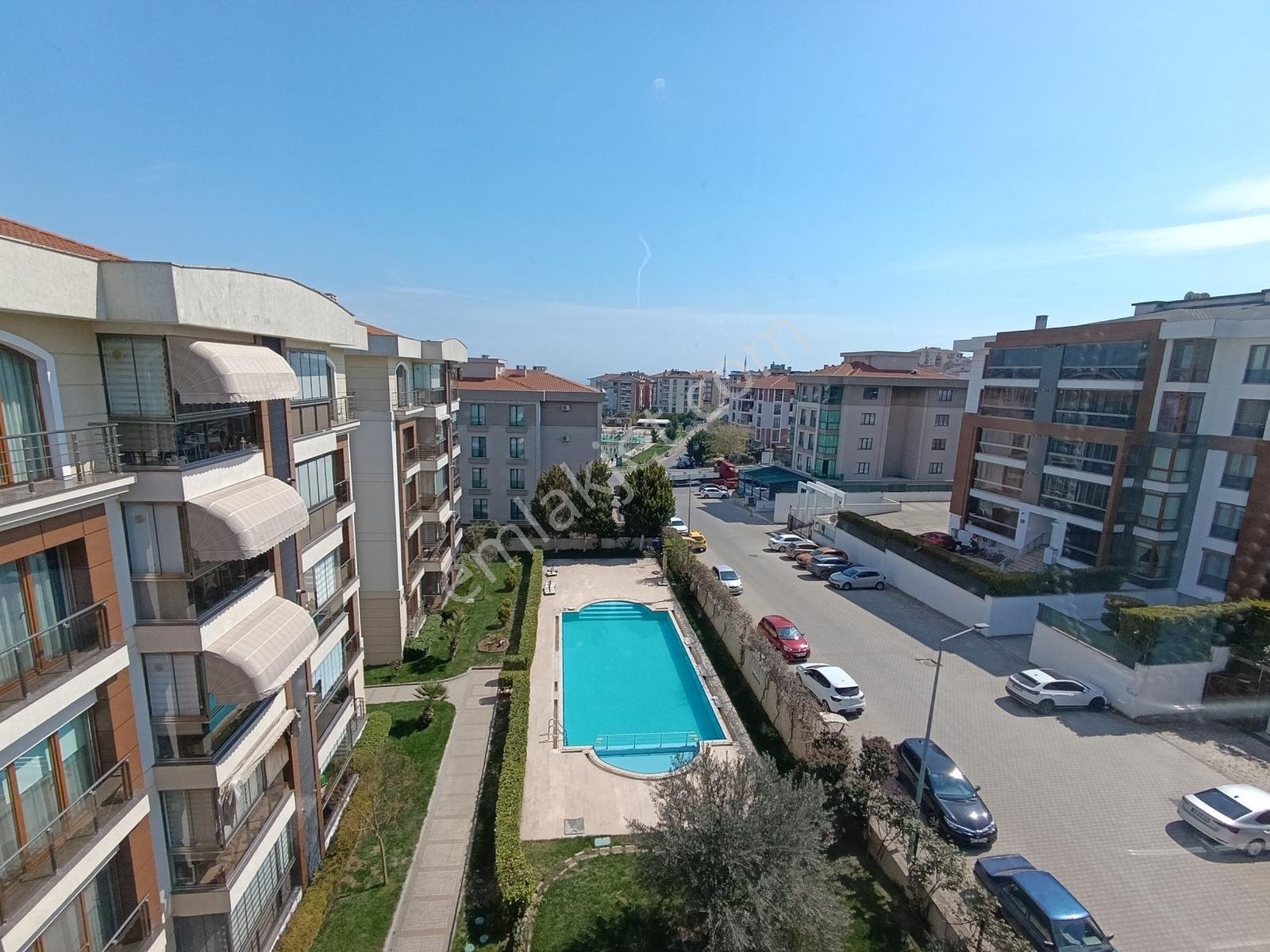 Muhteşem Manzaralı Don.sitede Ayçadan Sat.3+1 Üstkat Lüks Daire