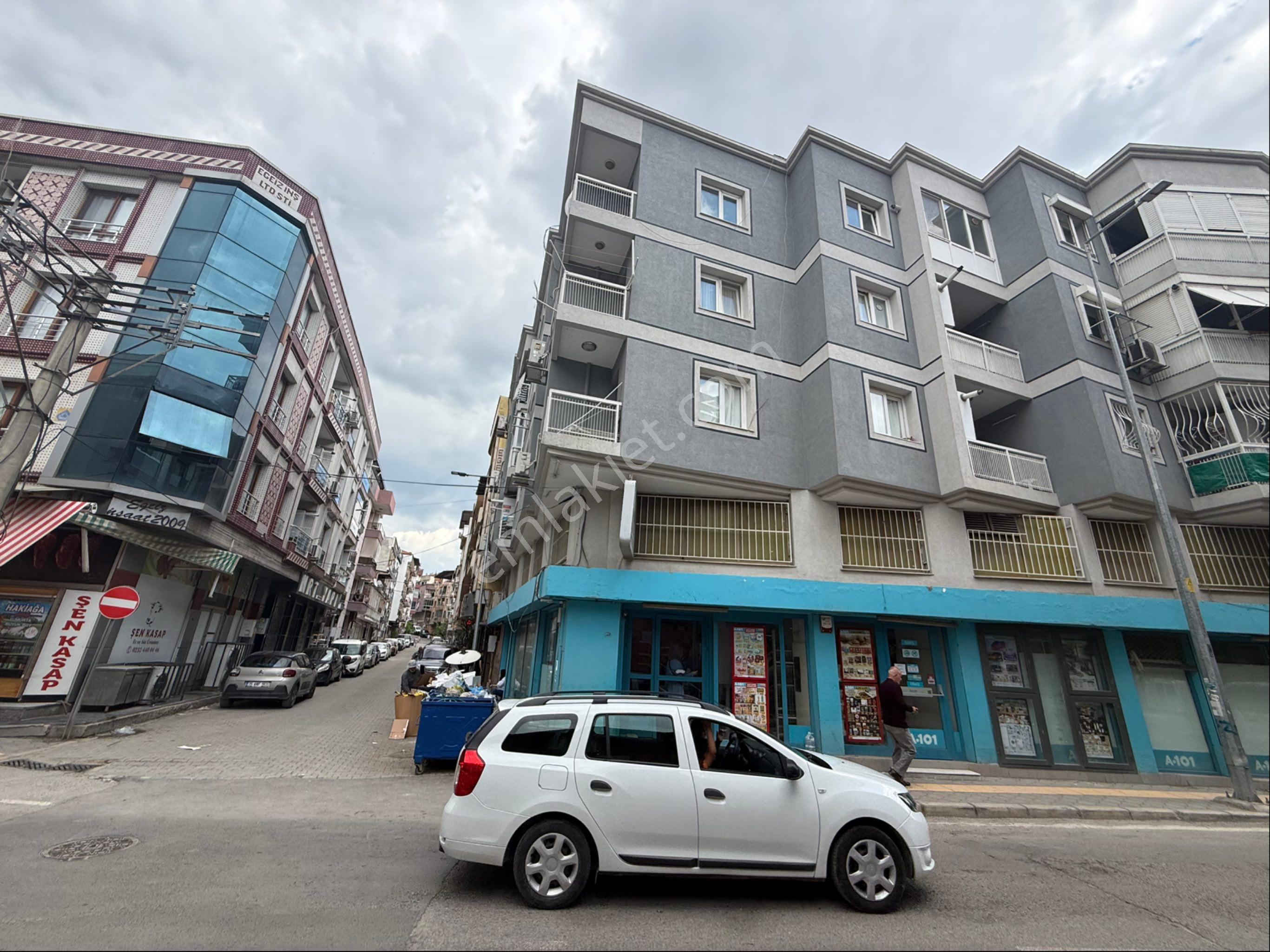 📍 Buca Üçkuyular & Hasan Ağa Parkı Yanı | 3+1 115m² Kapalı Mutfak Cadde Üzeri - Görsel 3