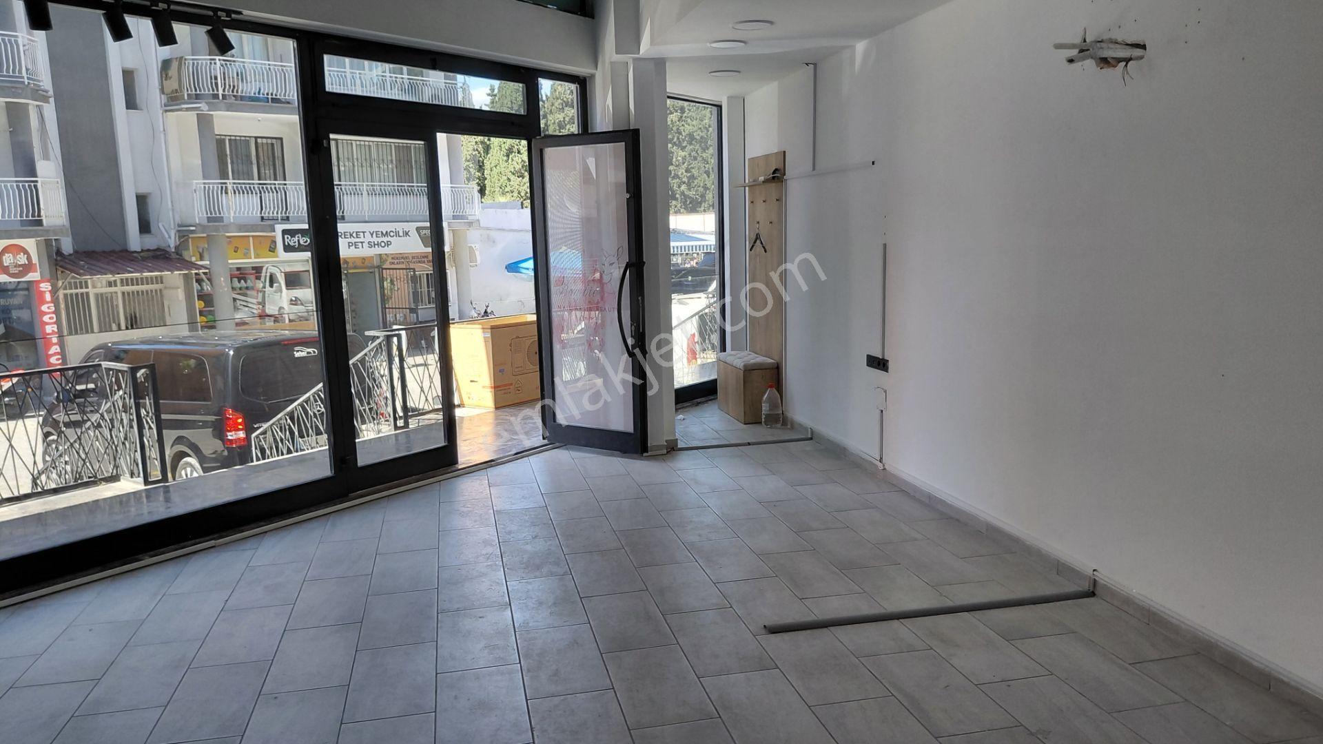 Kuşadası Öztaş Plazada Kiralık İşyeri - Görsel 7