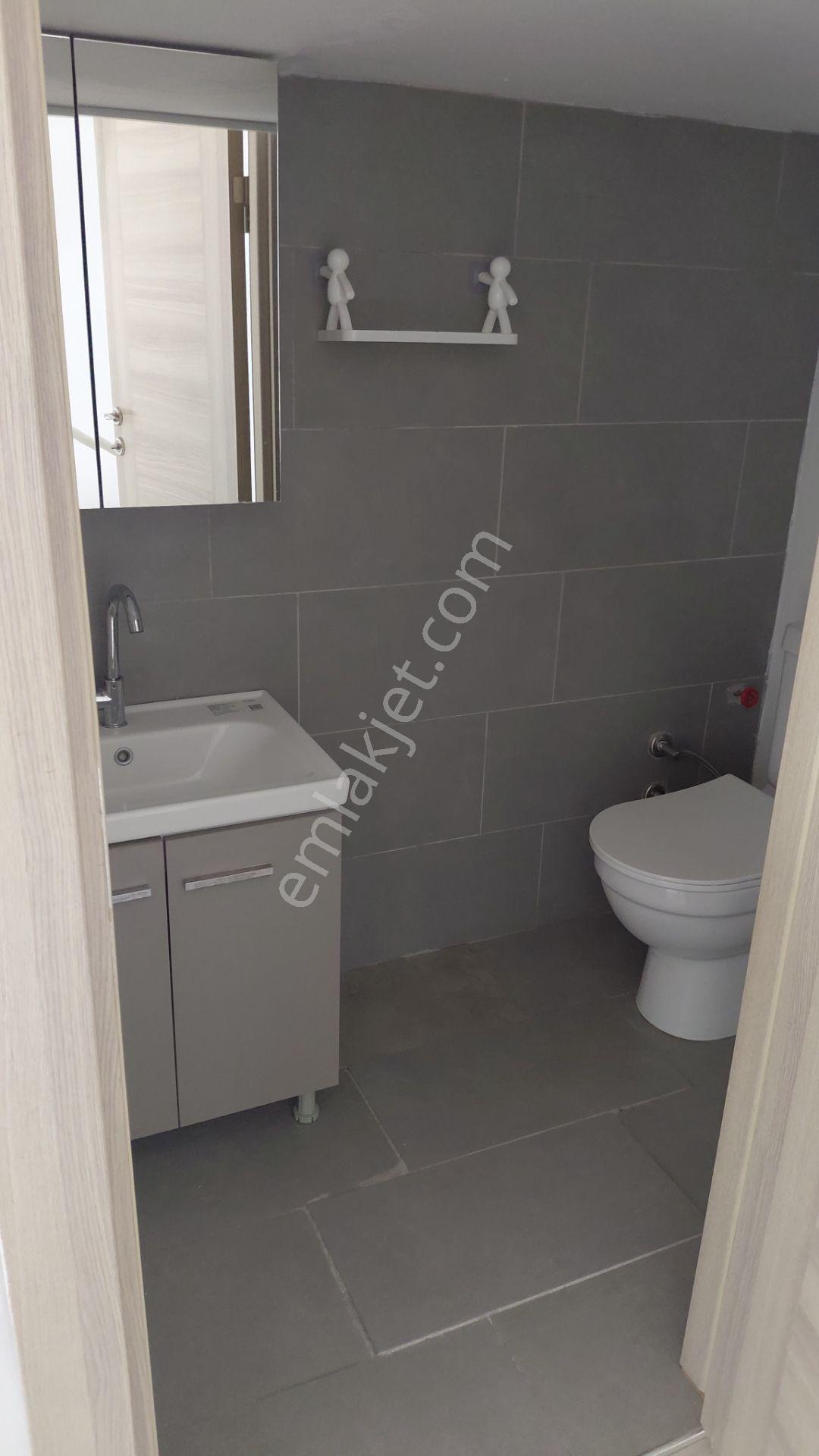 Kuşadası Öztaş Plazada Kiralık İşyeri - Görsel 12