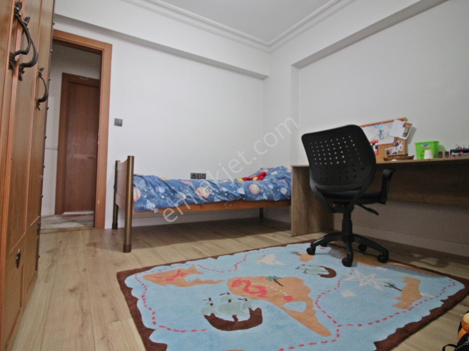 Elvan'da Sitede 3+1 Manzaralı Çift Banyolu Ön Cephe Ev - Görsel 10