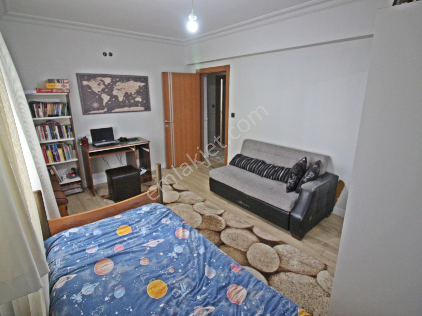Elvan'da Sitede 3+1 Manzaralı Çift Banyolu Ön Cephe Ev - Görsel 18